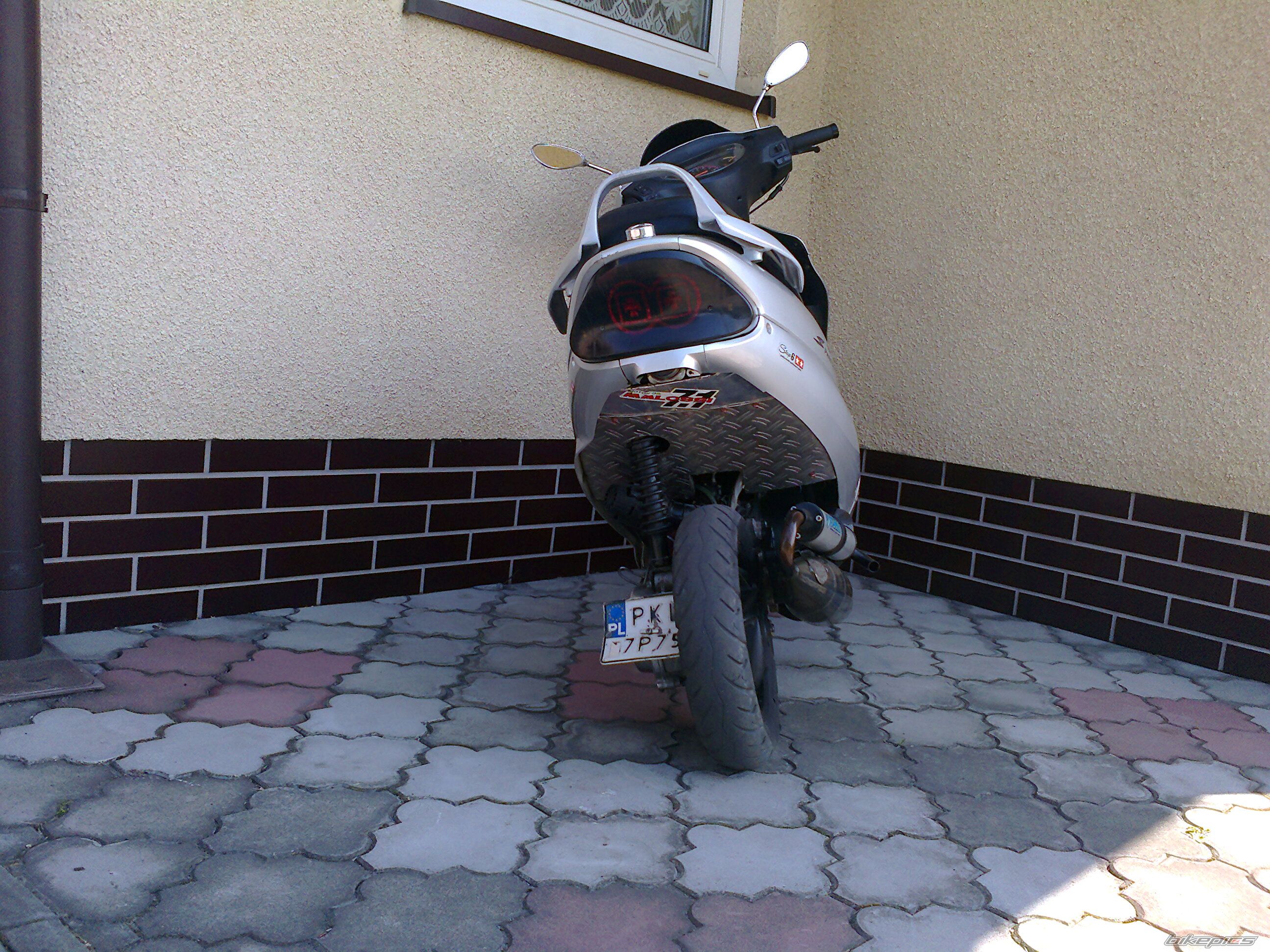 Photo 2240385