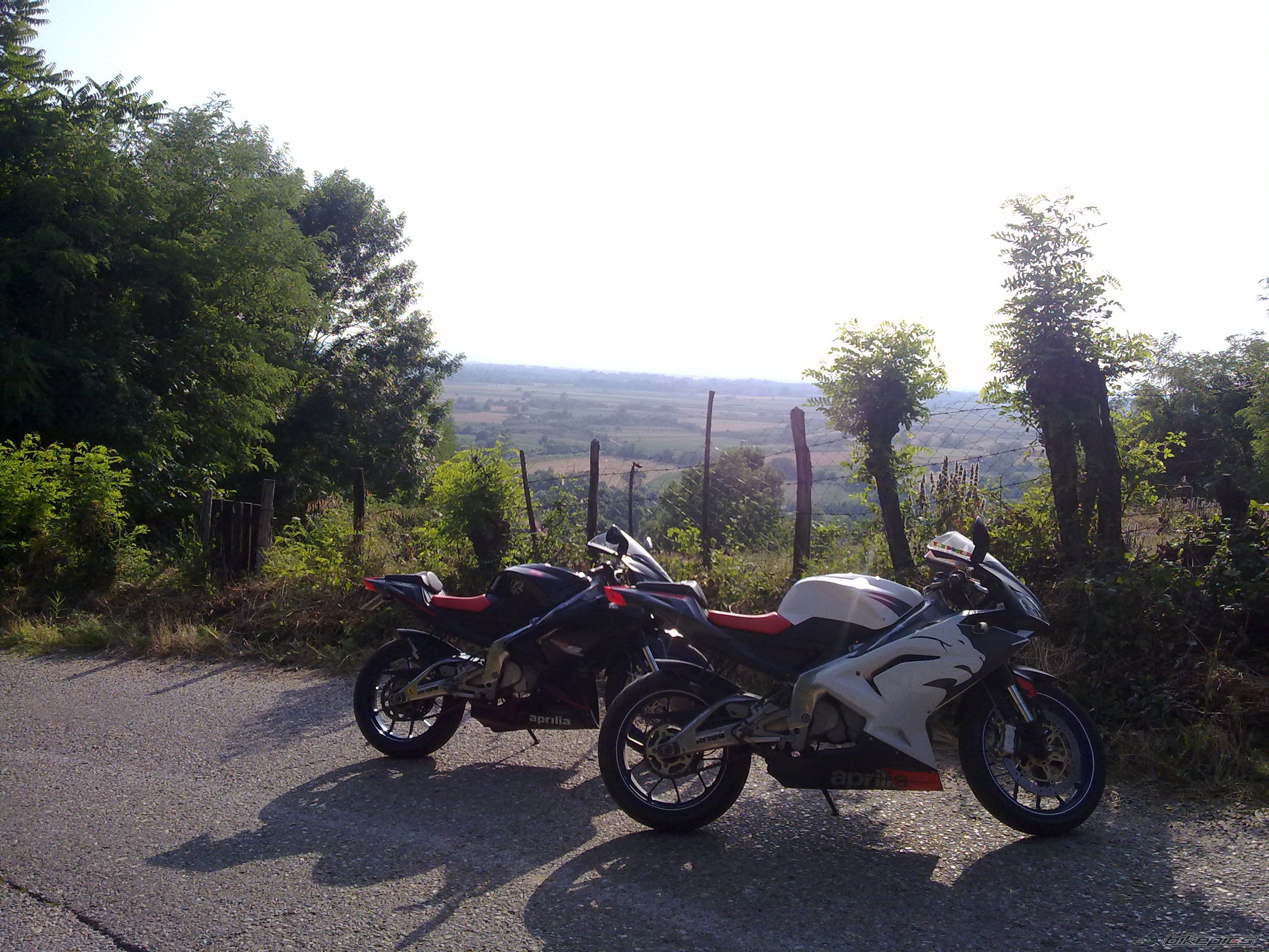 Photo 2240589
