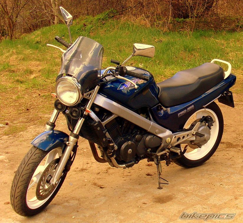 Photo 2240799