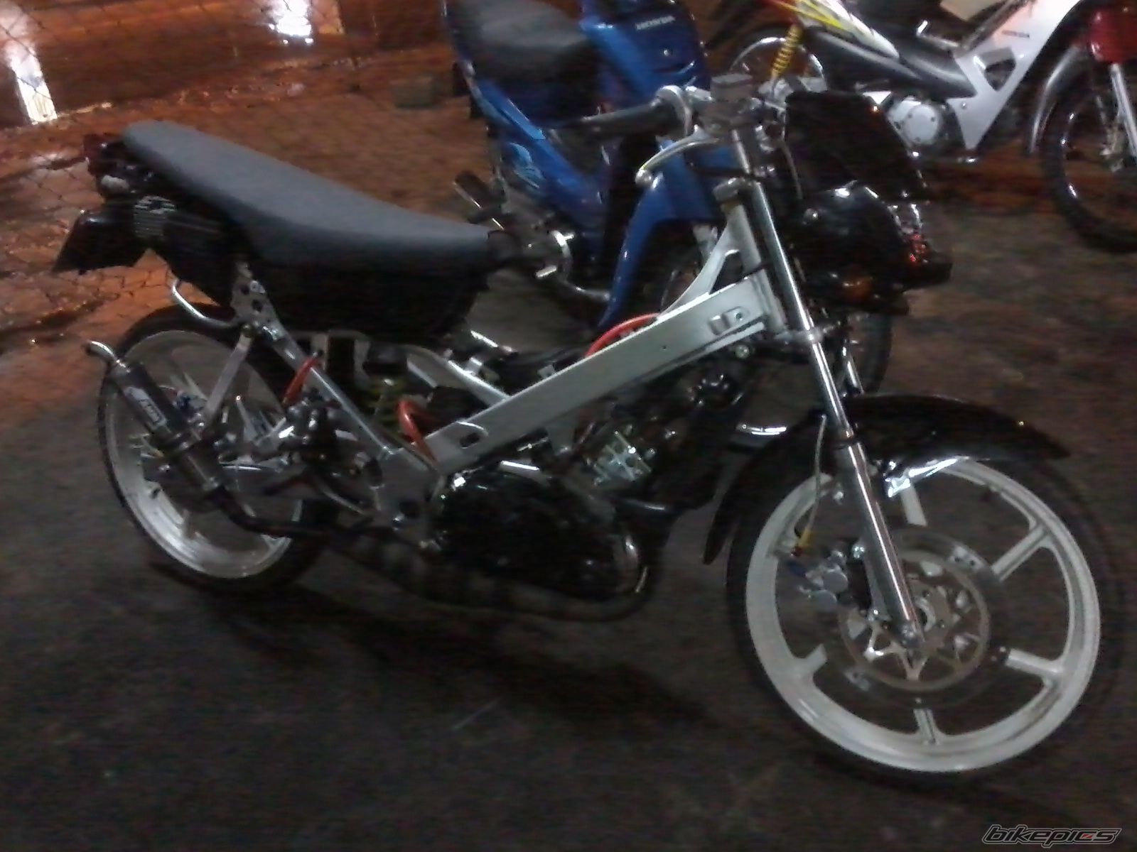 Photo 2240873