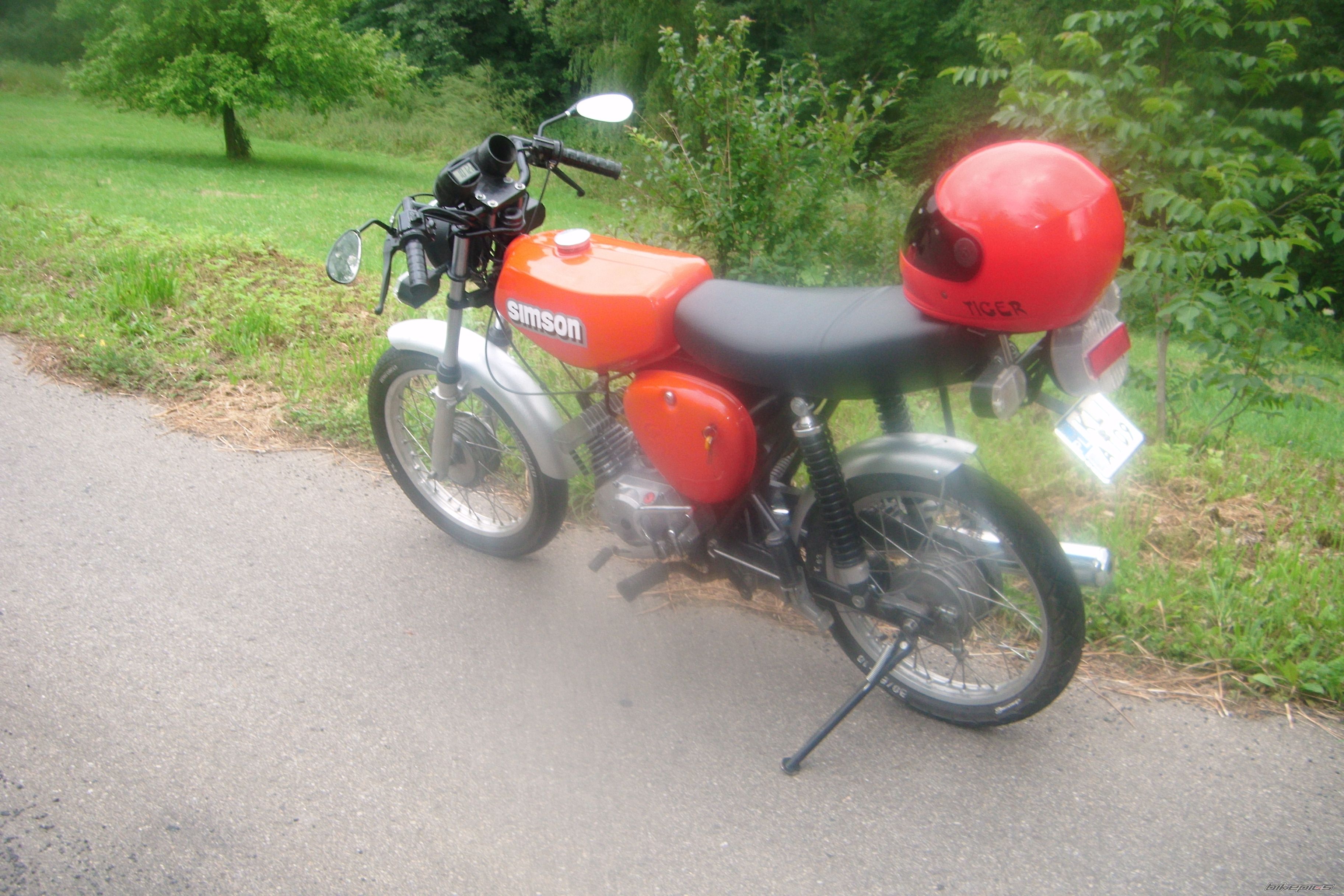 Photo 2241953