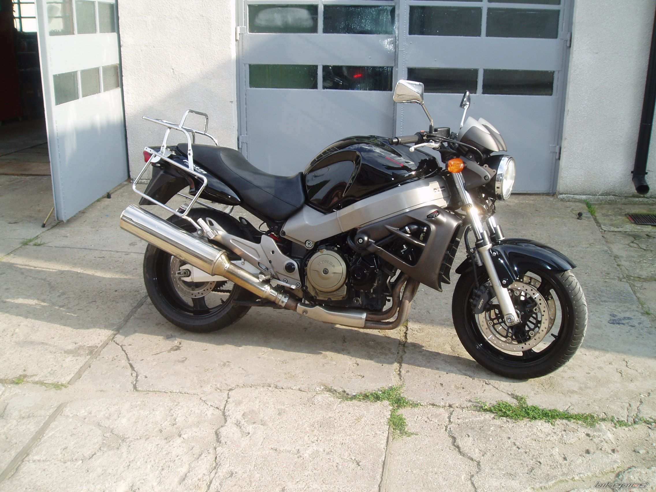 Photo 2243912