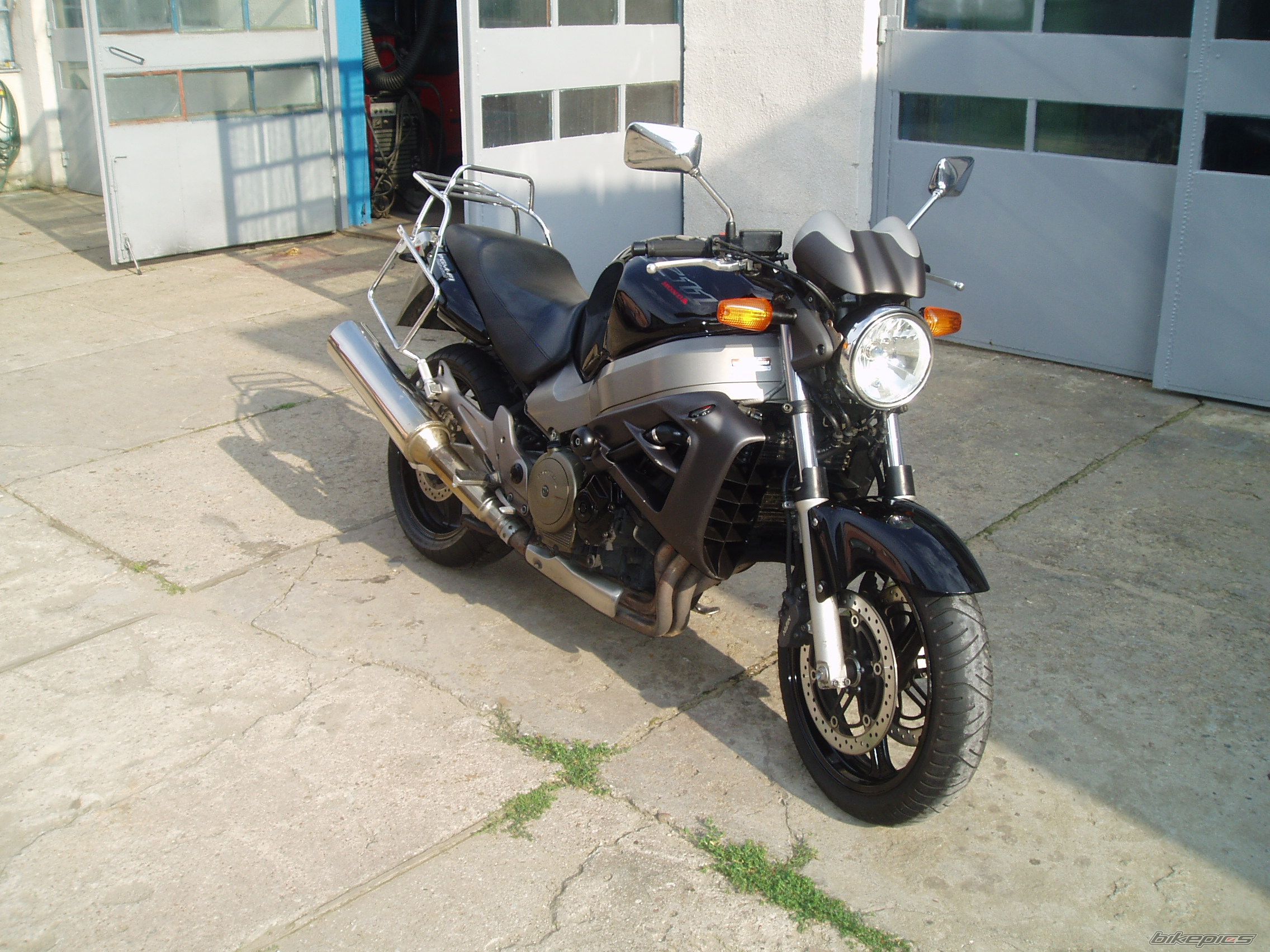Photo 2243913