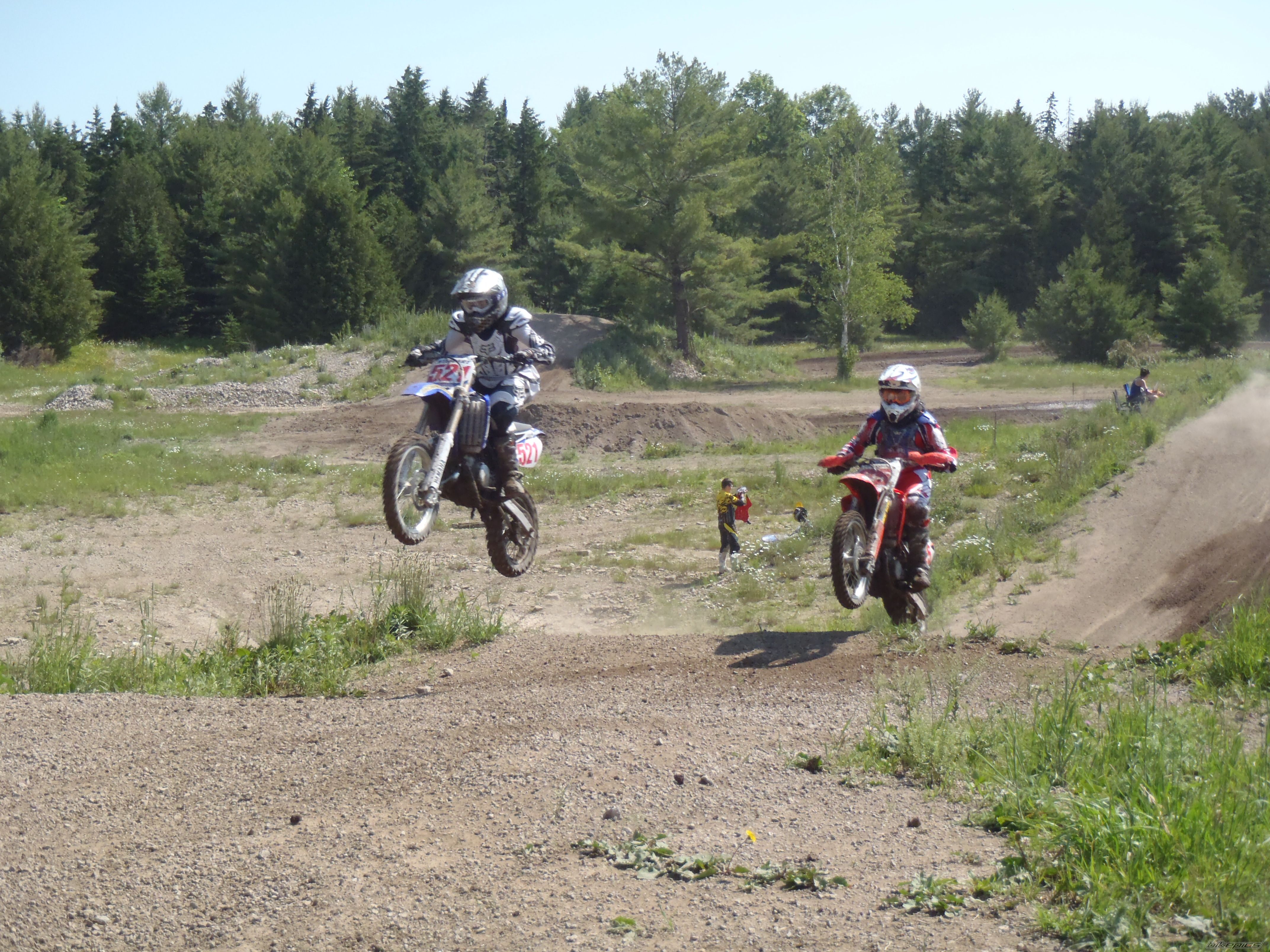 Photo 2244096