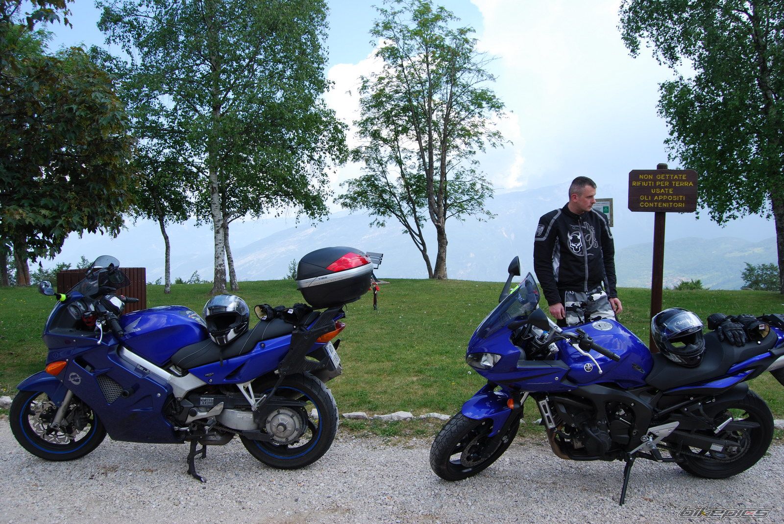 Photo 2245169