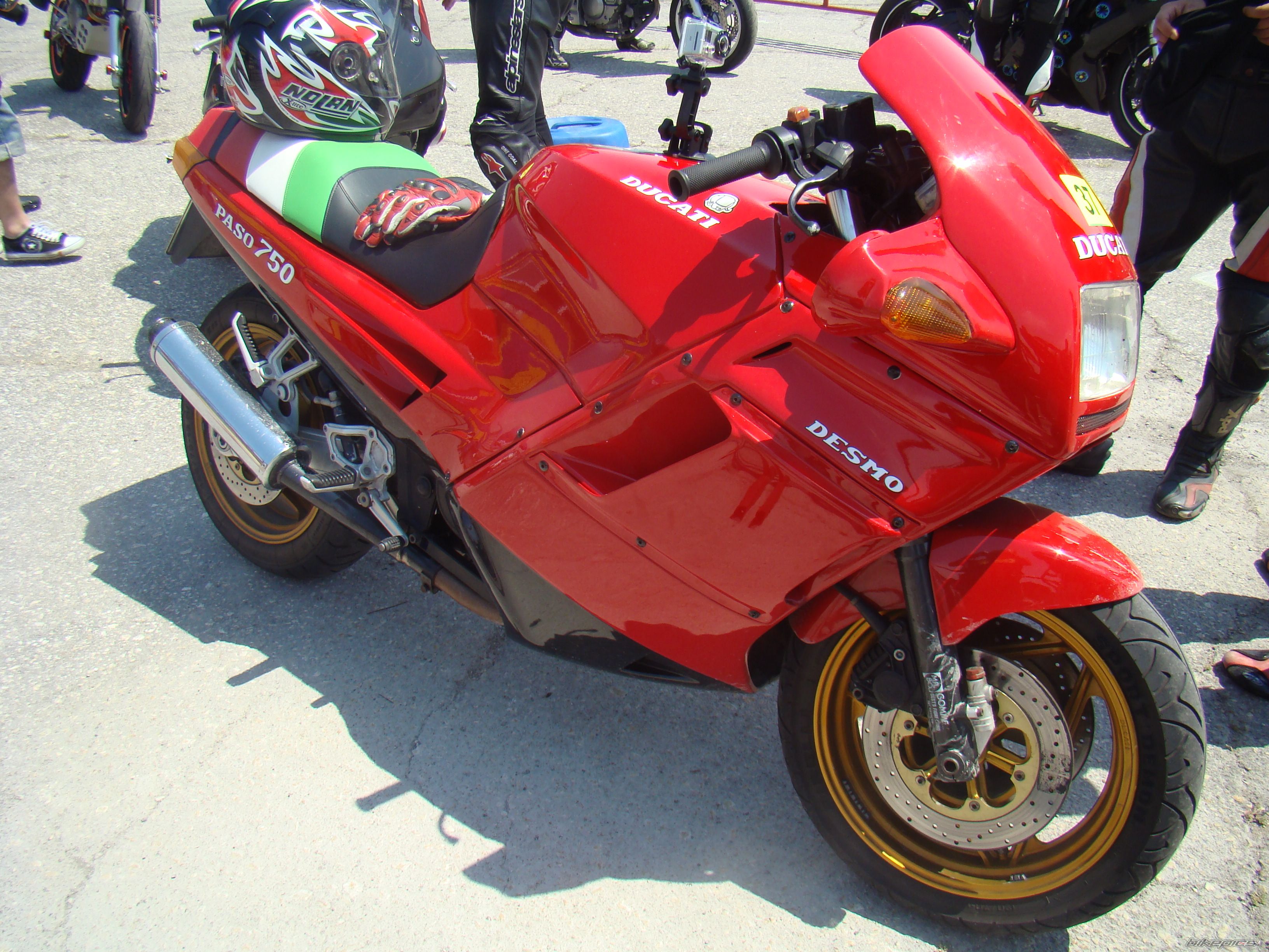 Photo 2245873