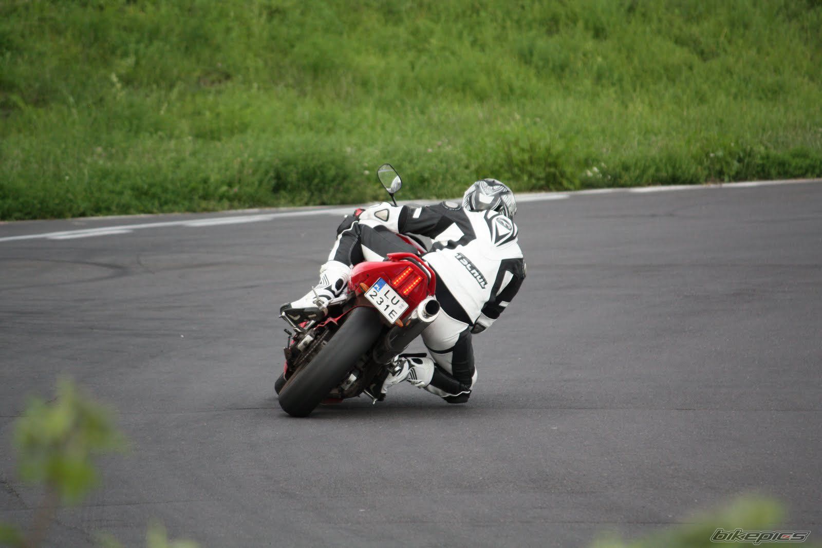 Photo 2245939