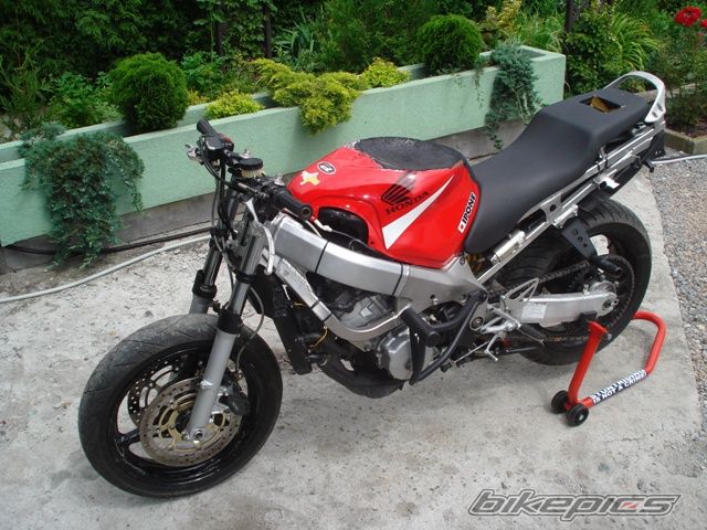 Photo 2246671