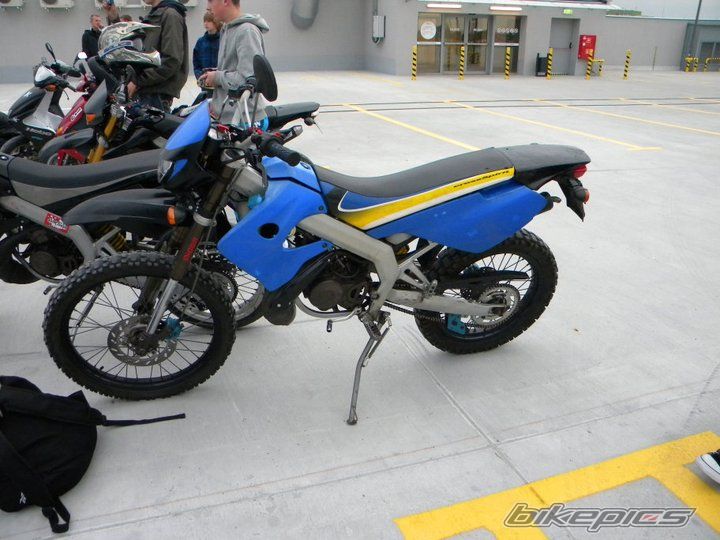 Photo 2249153