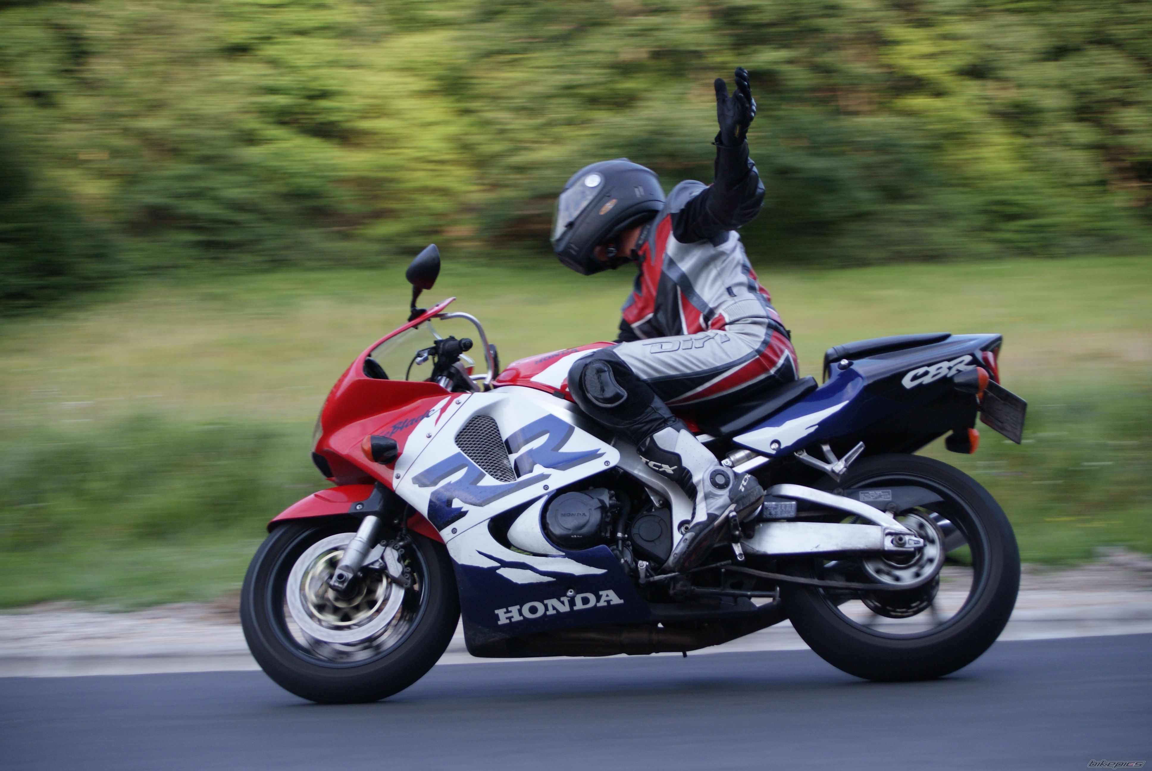 Bike Photo 2250976