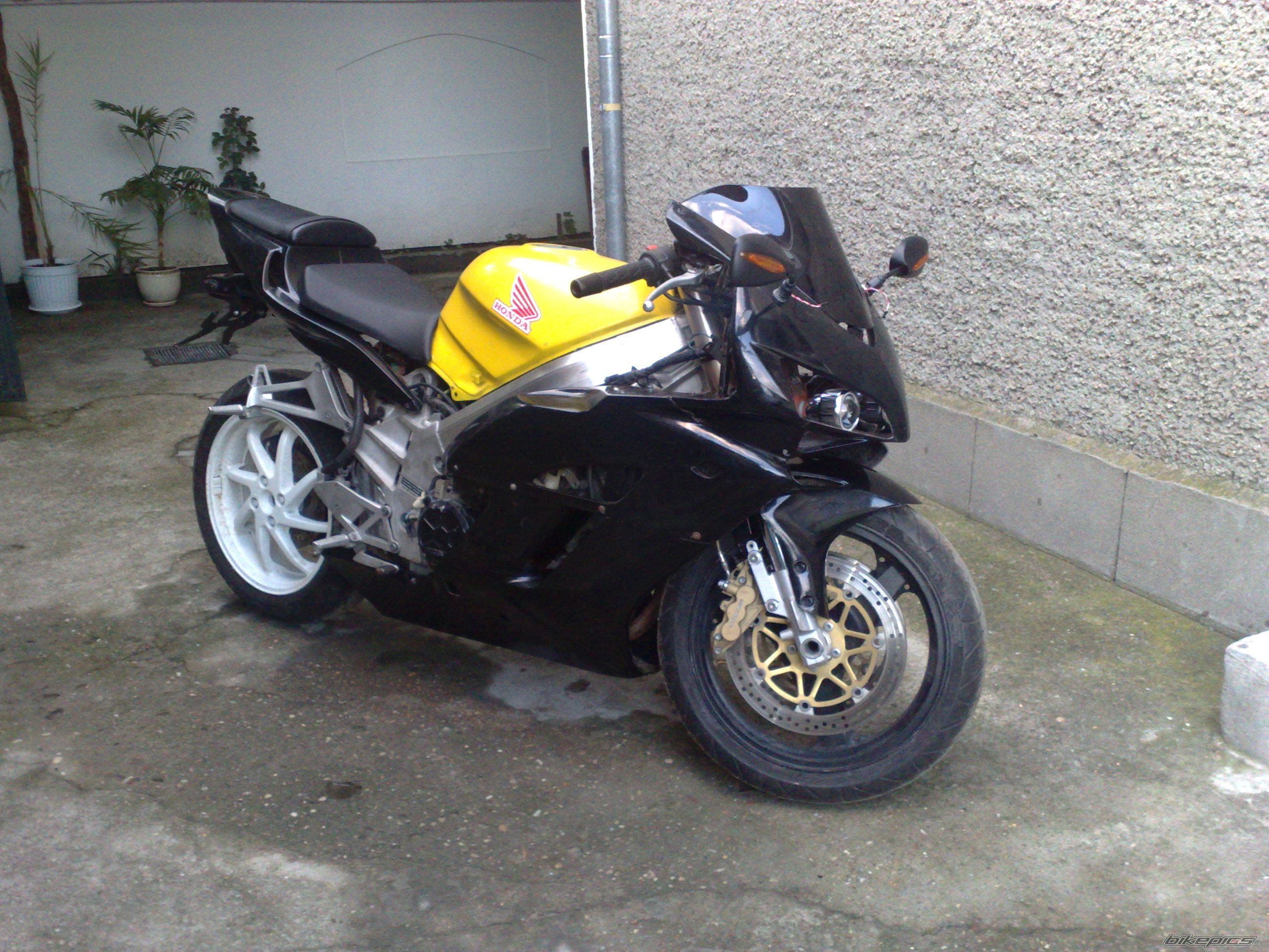 Photo 2255072