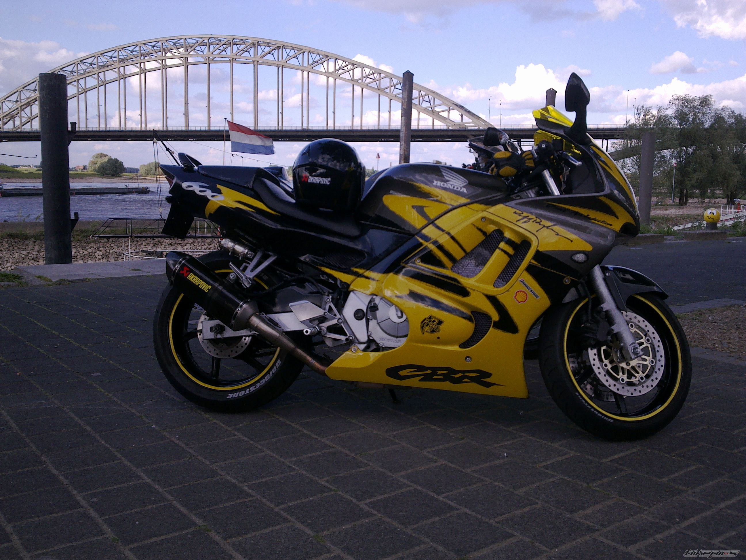Photo 2255471