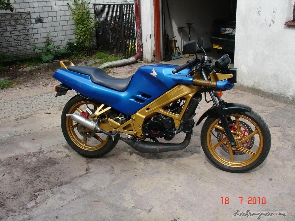 Photo 2255833