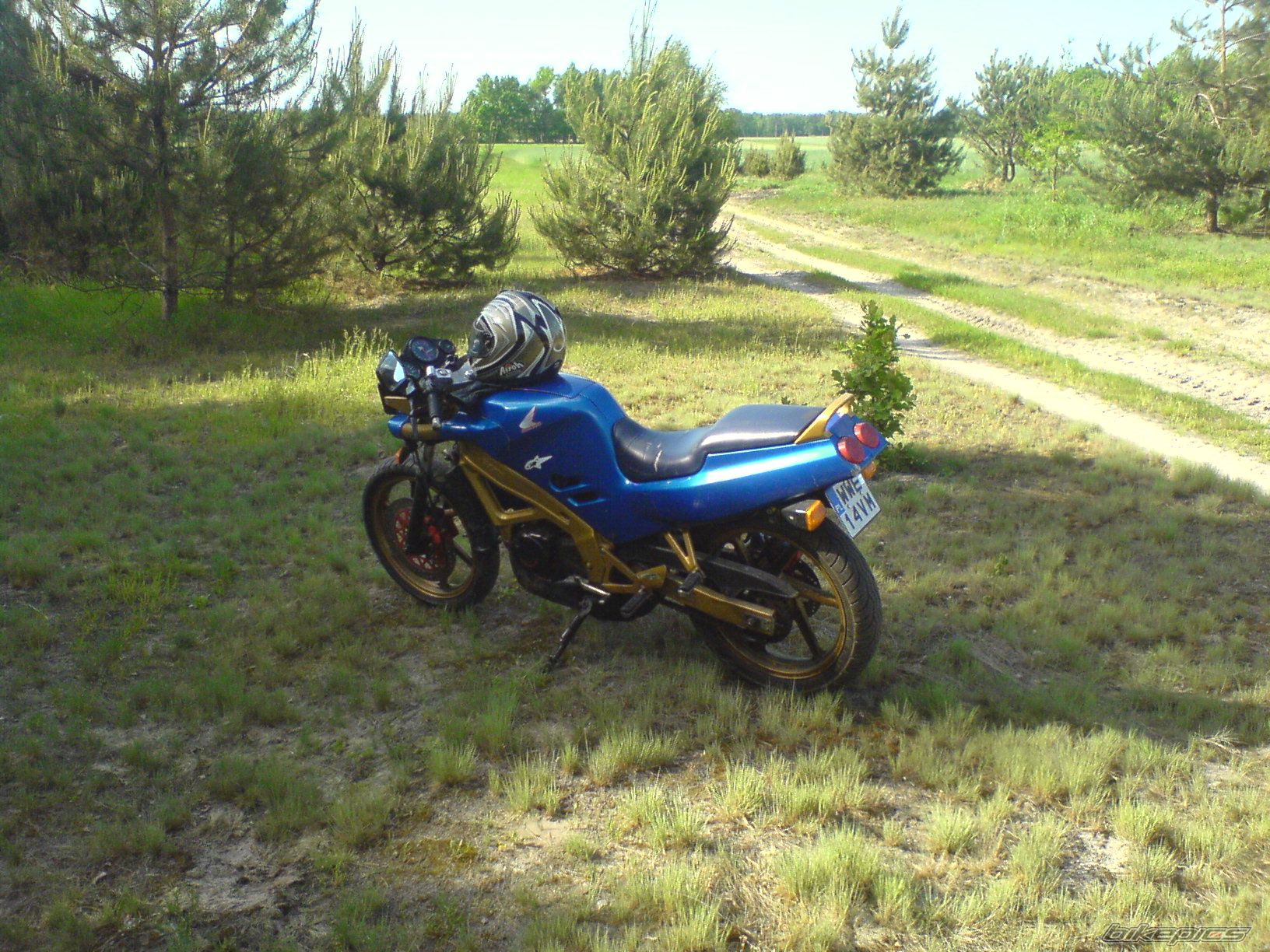 Photo 2255836
