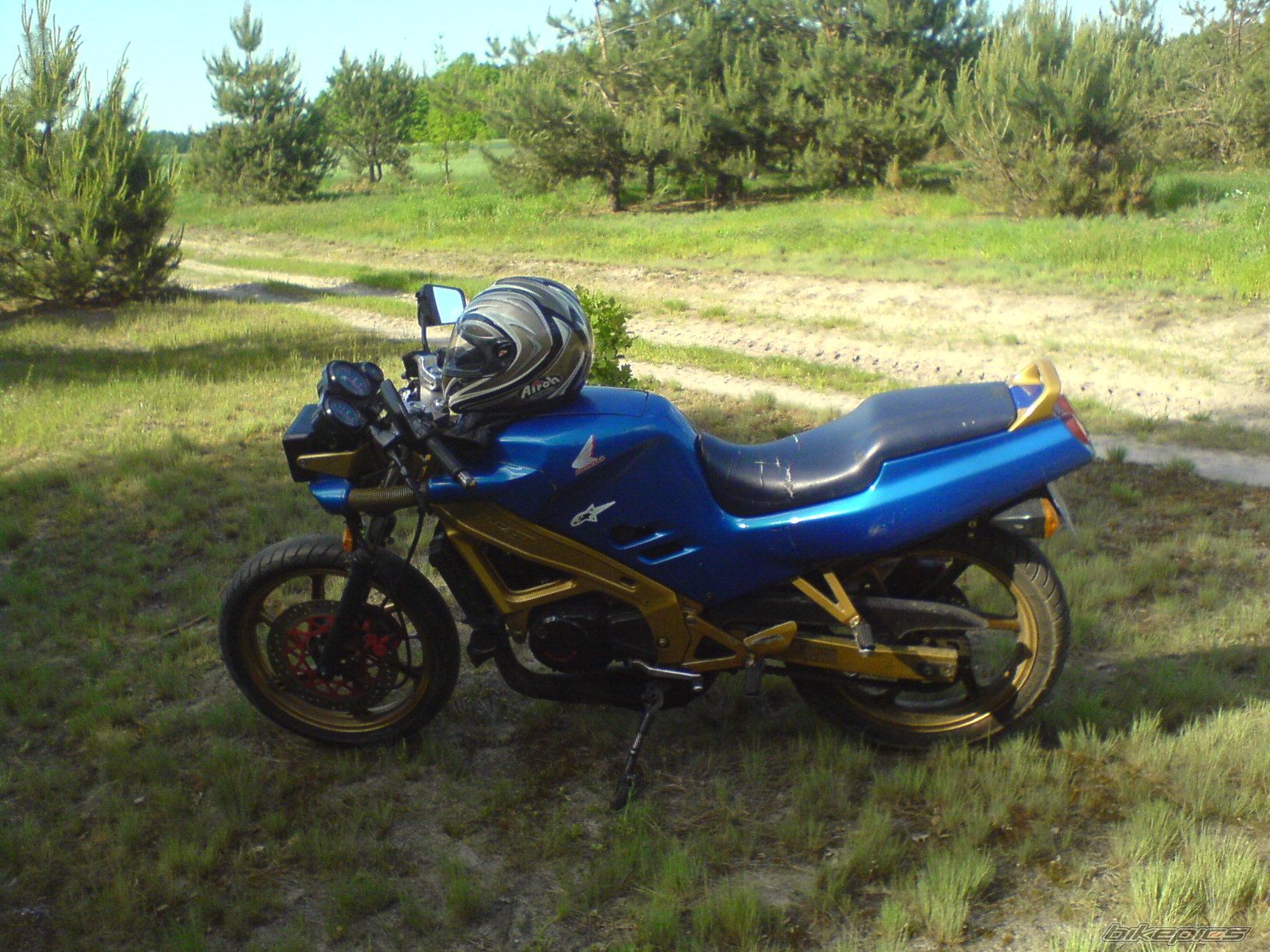 Photo 2255837