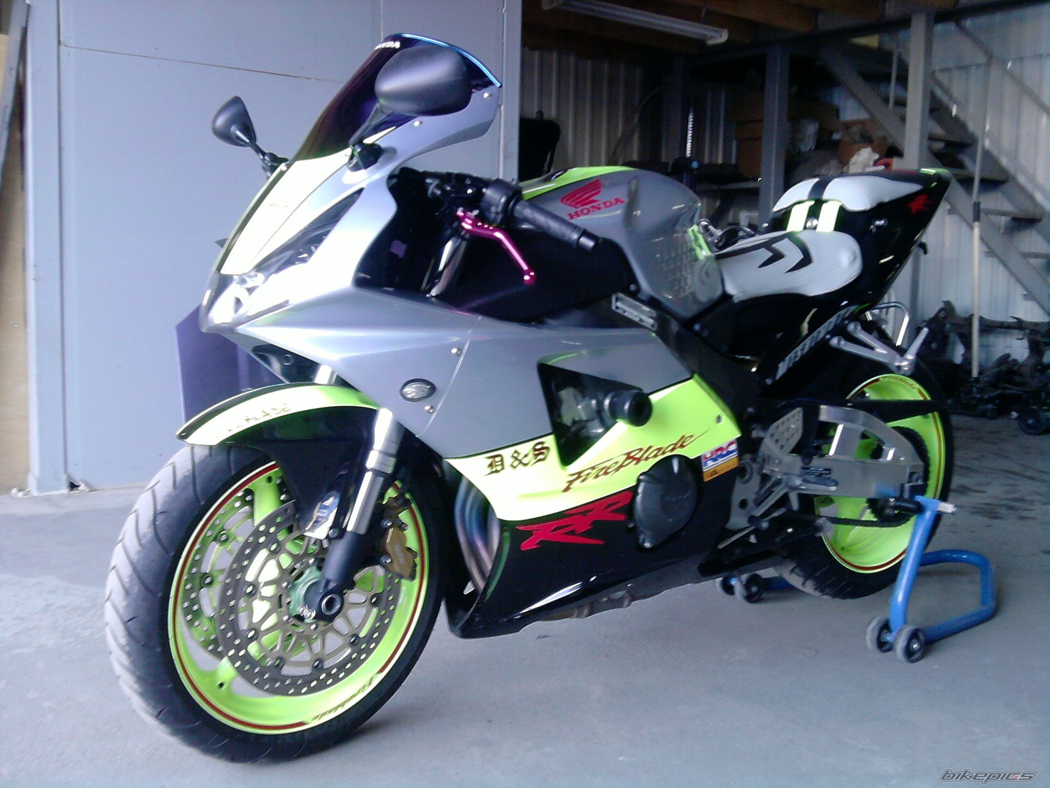 Photo 2255850