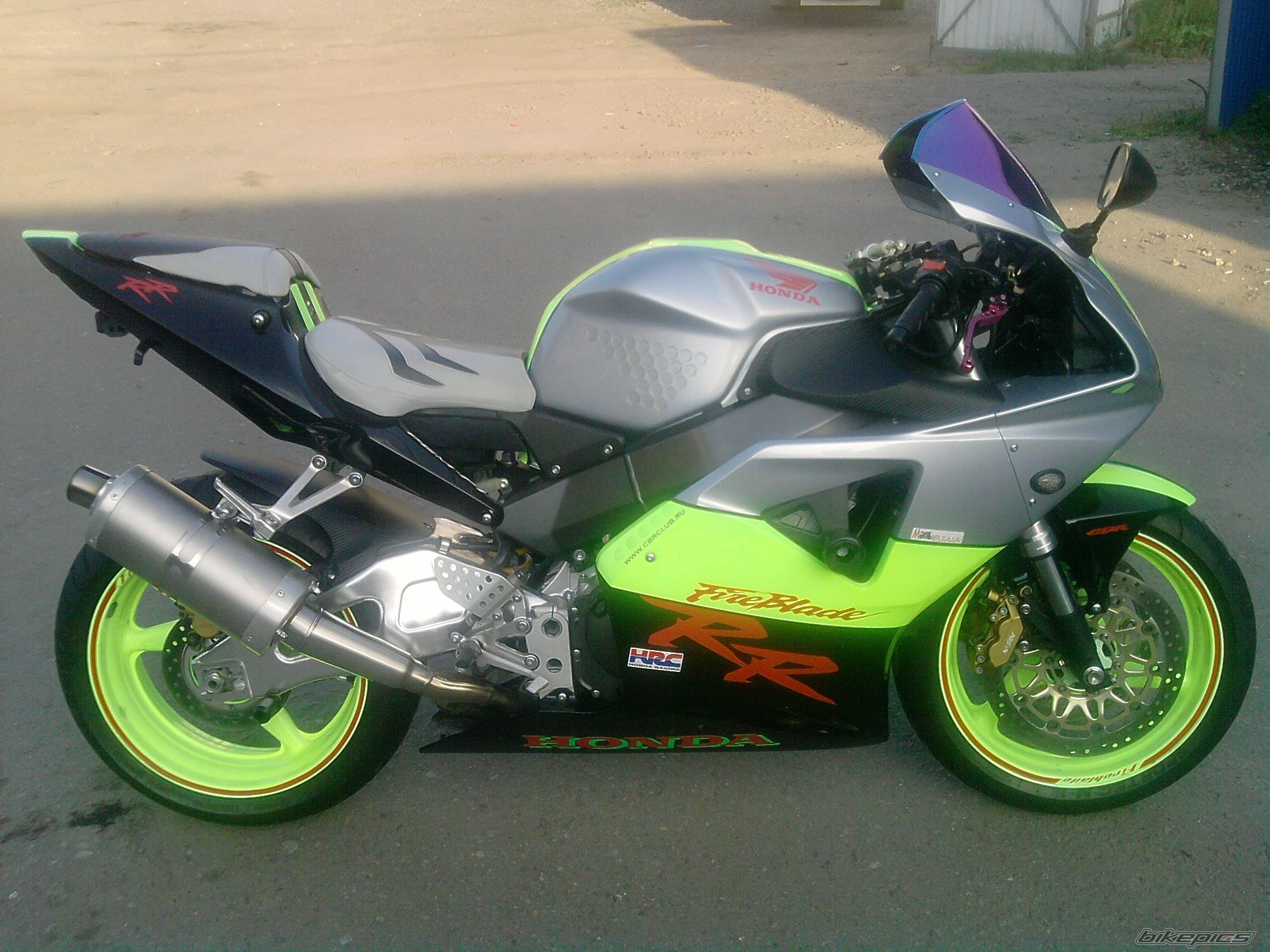 Photo 2255851