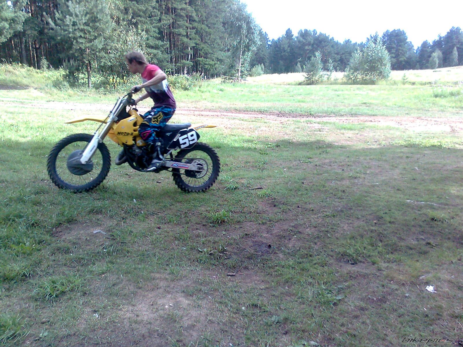 Photo 2255896