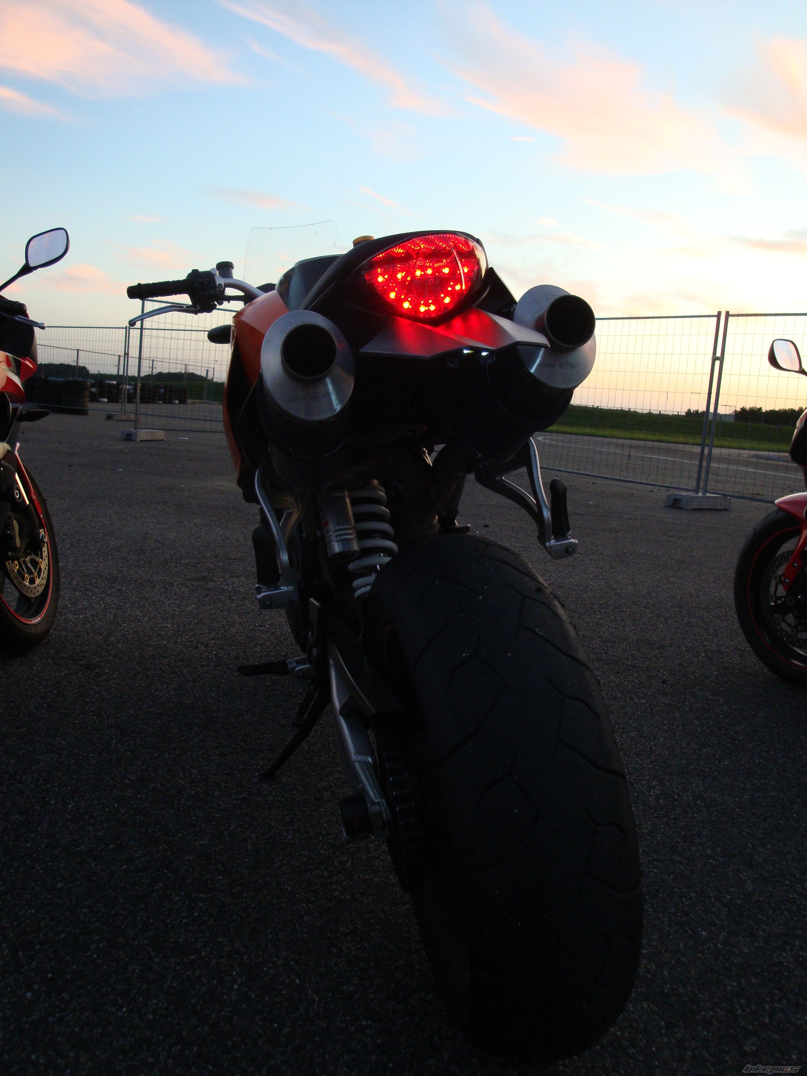 Photo 2258344