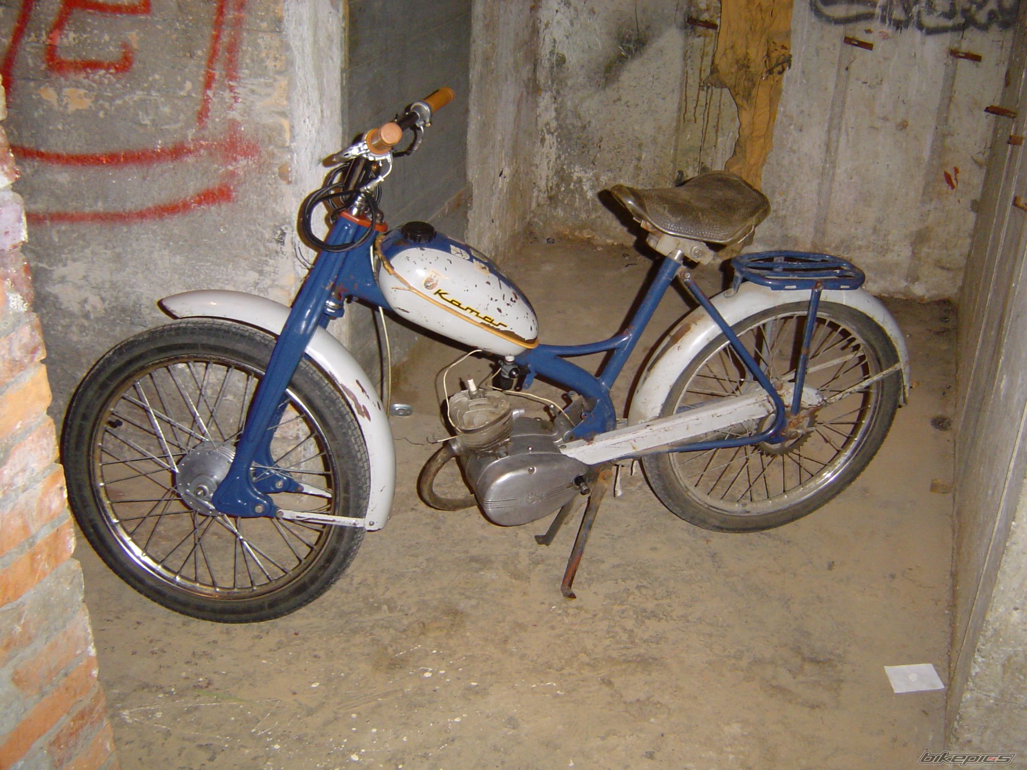 Photo 2259845