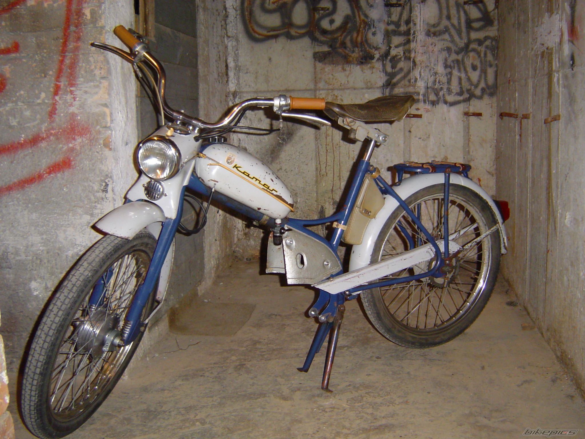 Photo 2271296
