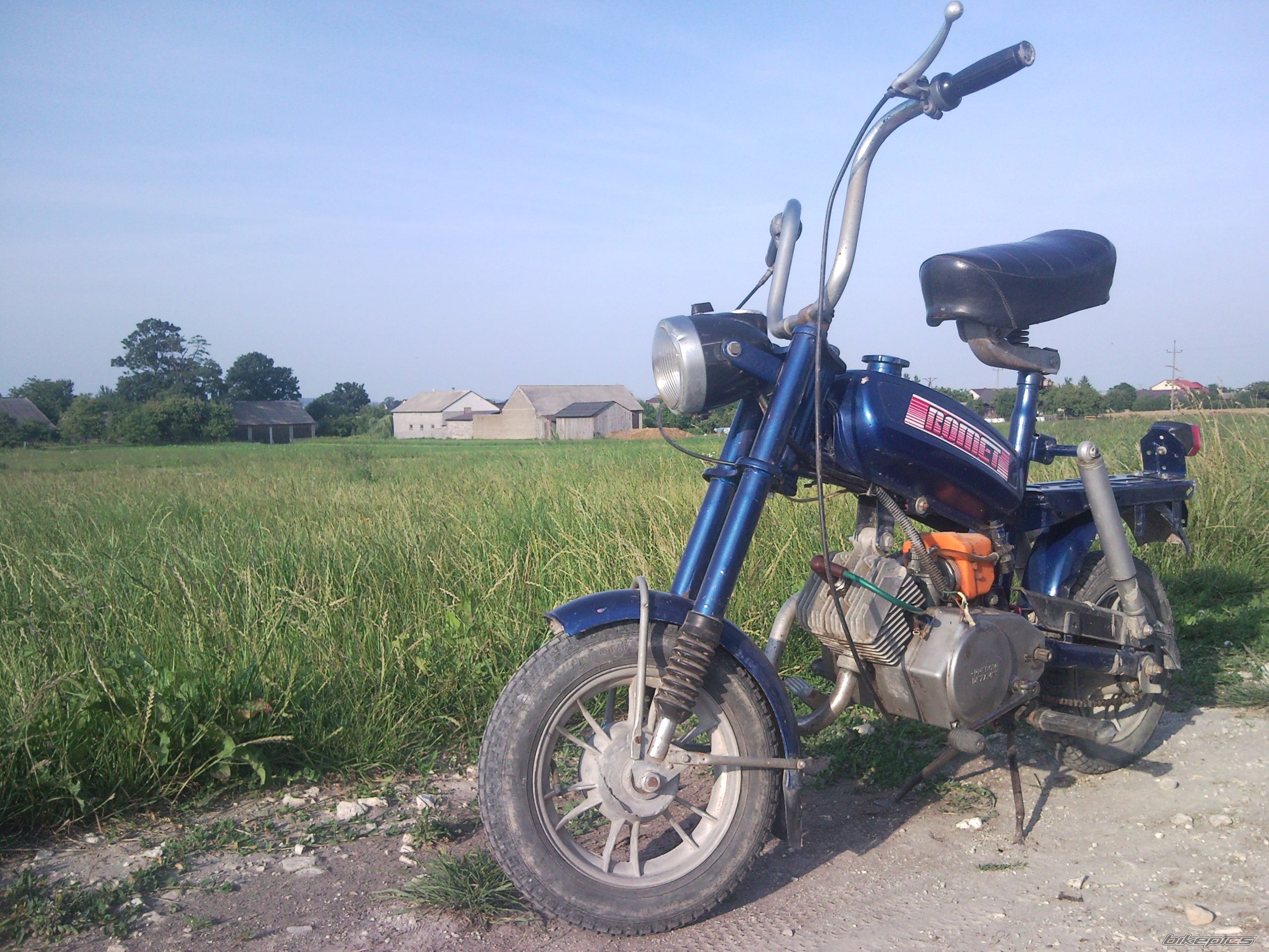 Photo 2275371