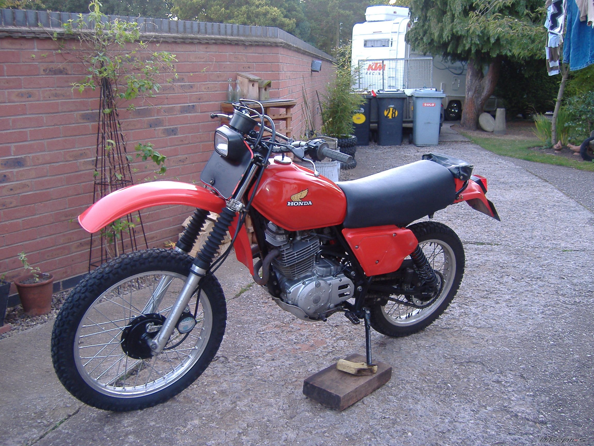 Photo 2275977