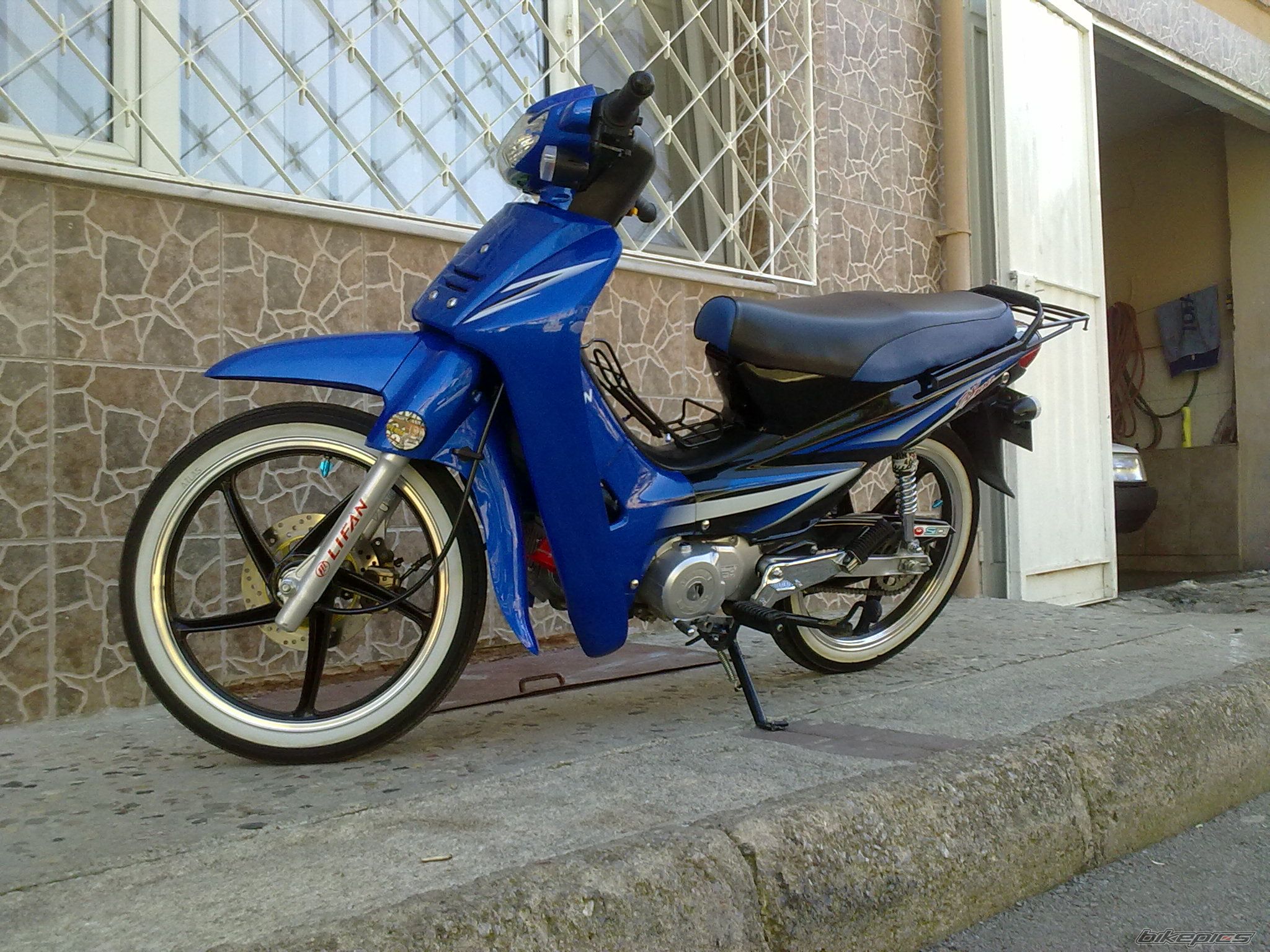 Photo 2276007