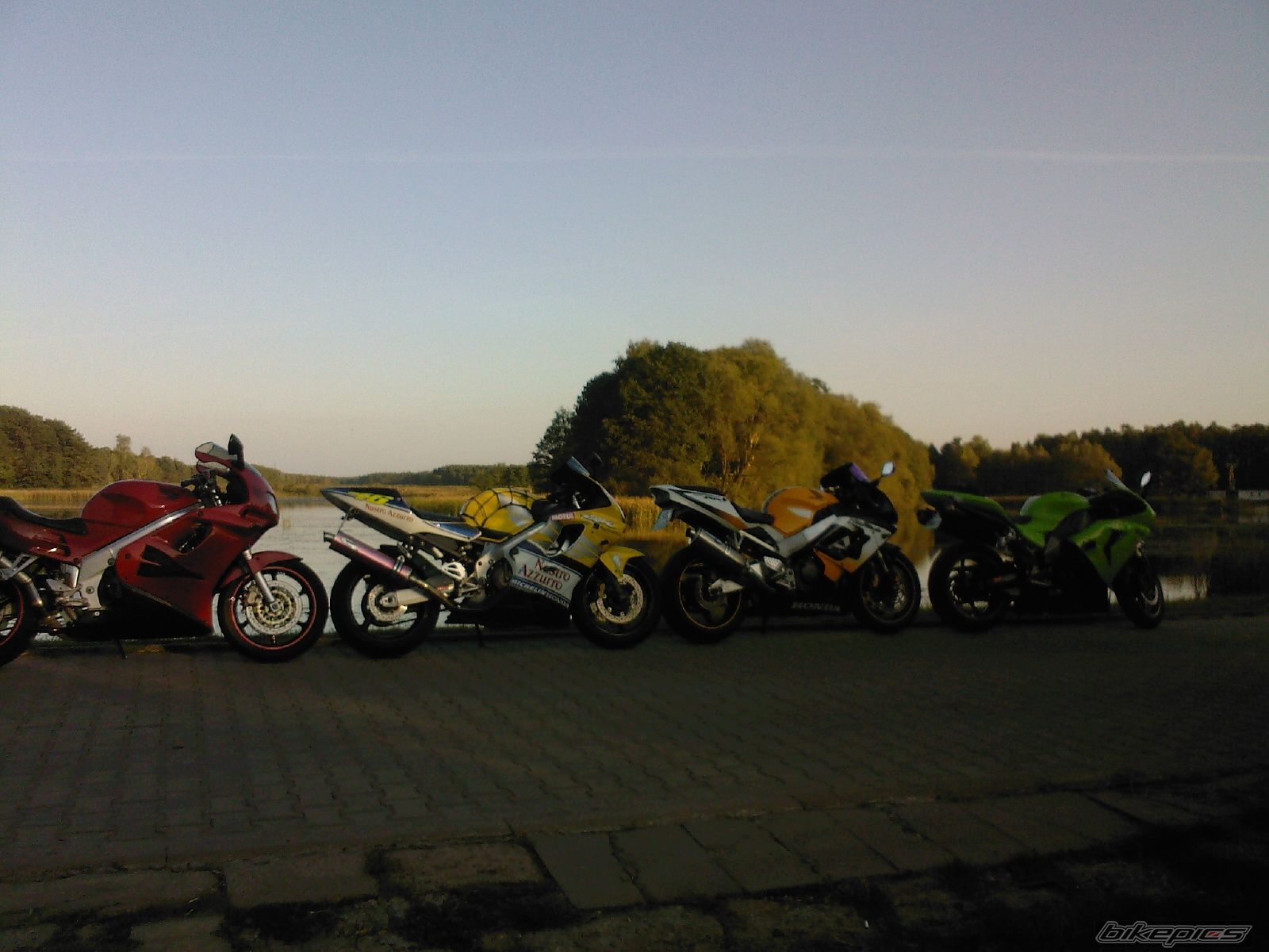 Photo 2277929