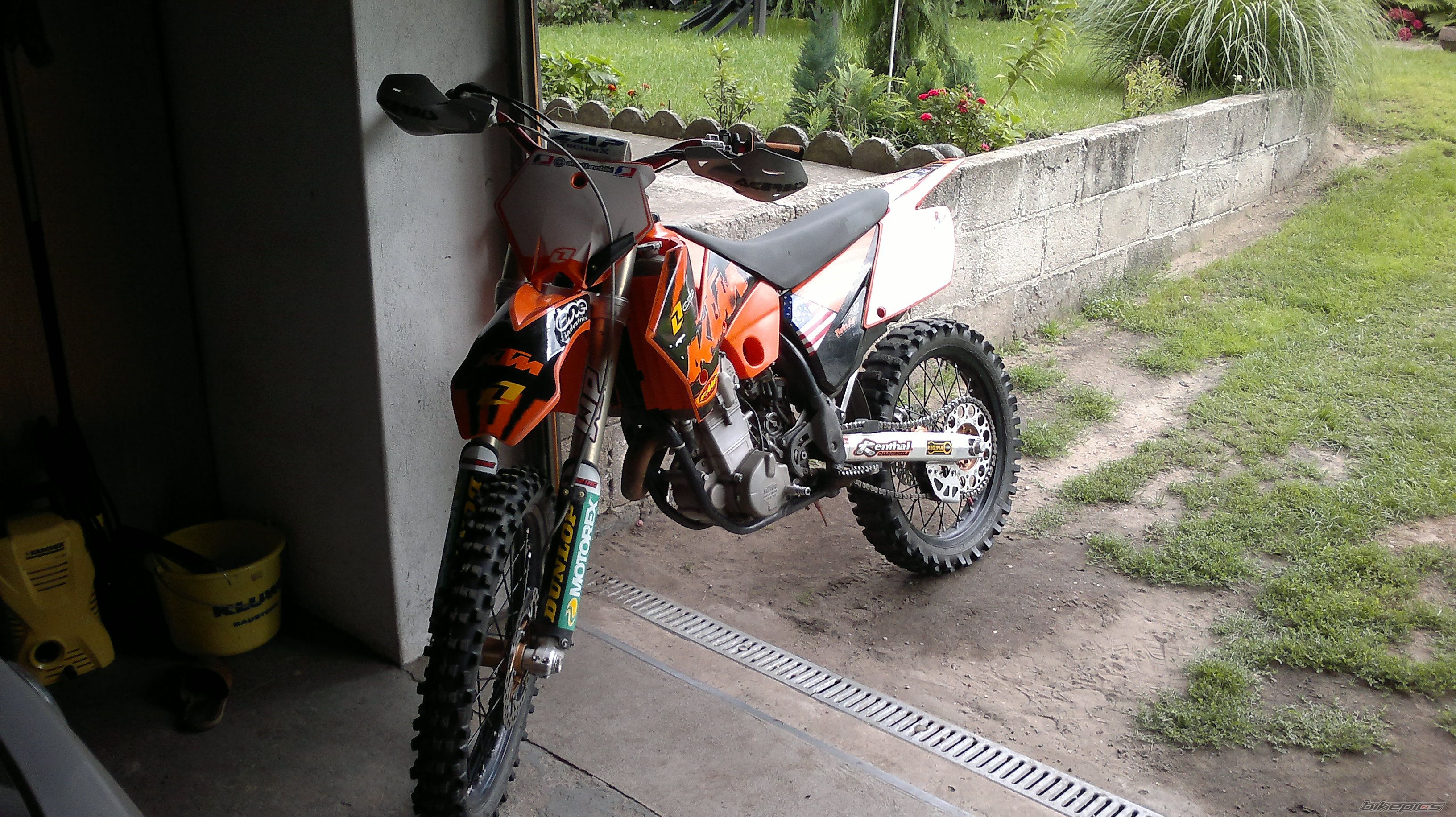 Photo 2279377