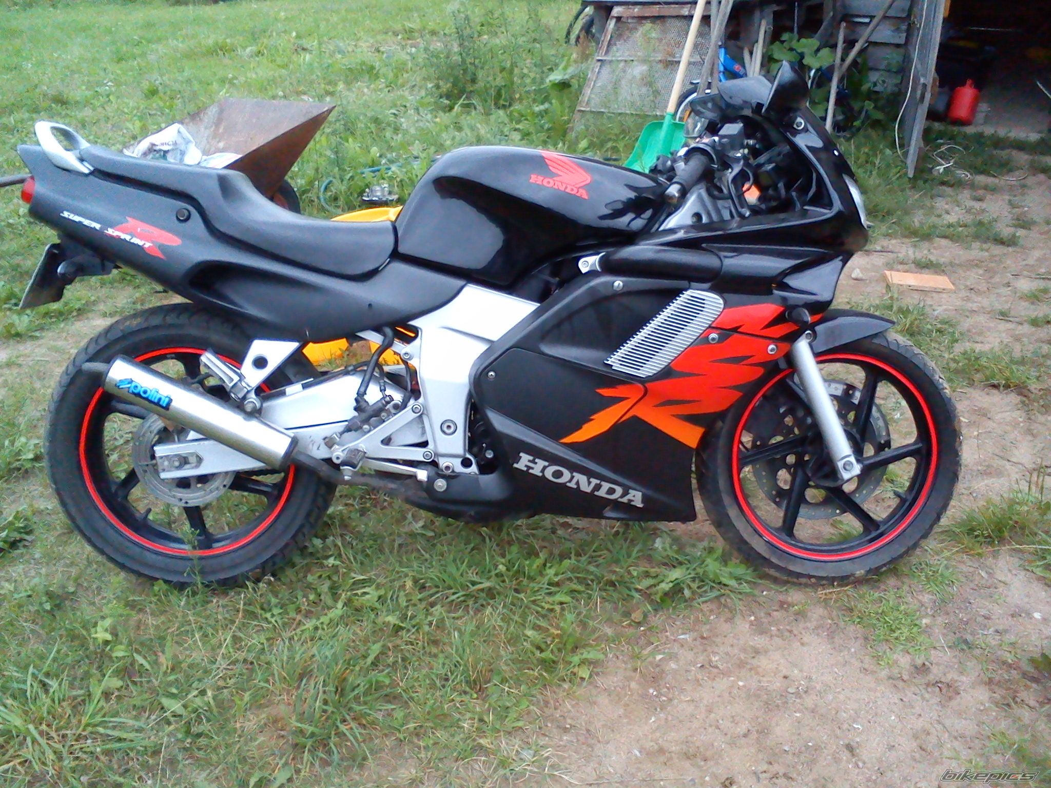 Photo 2279770
