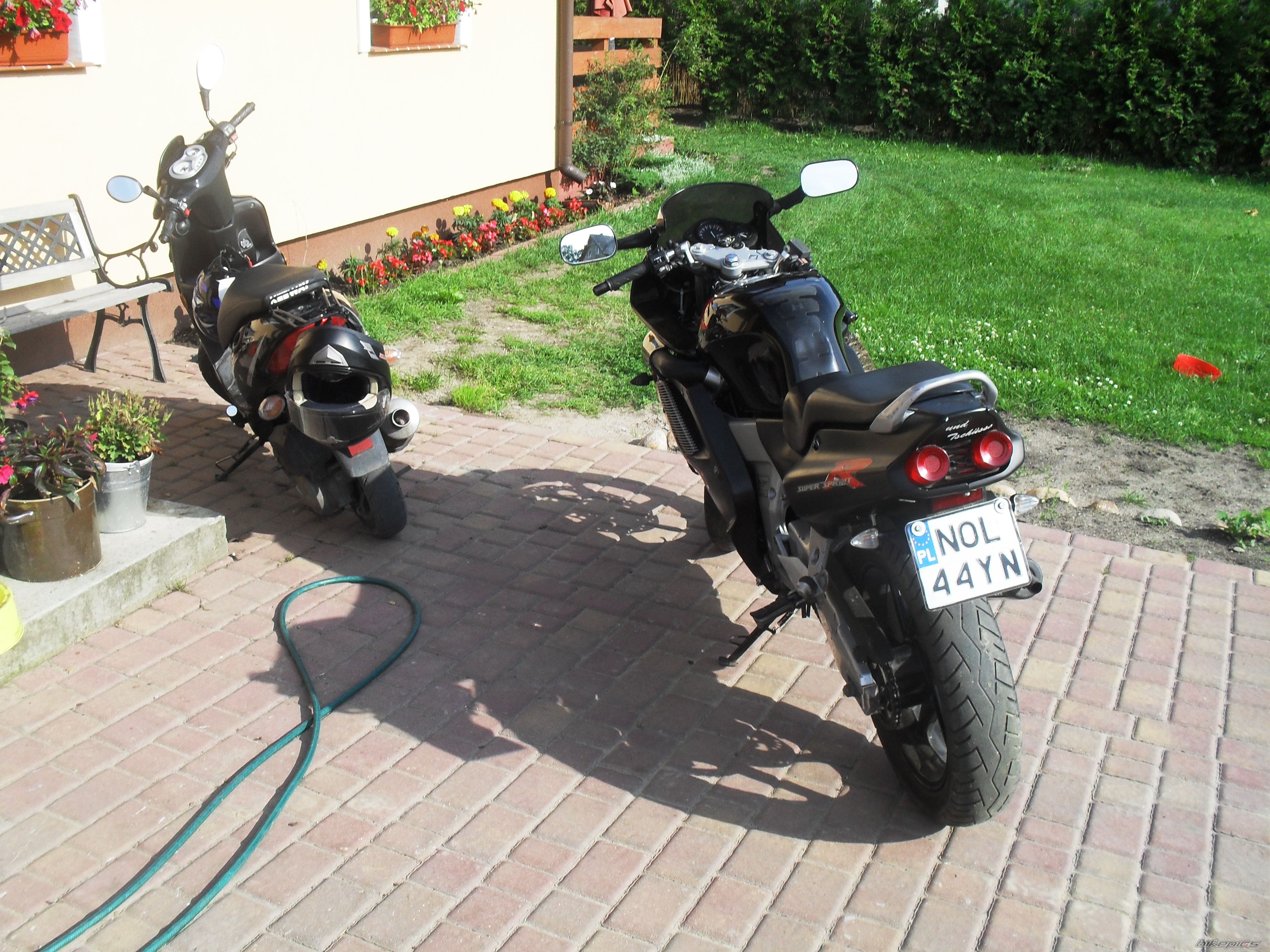 Photo 2279777