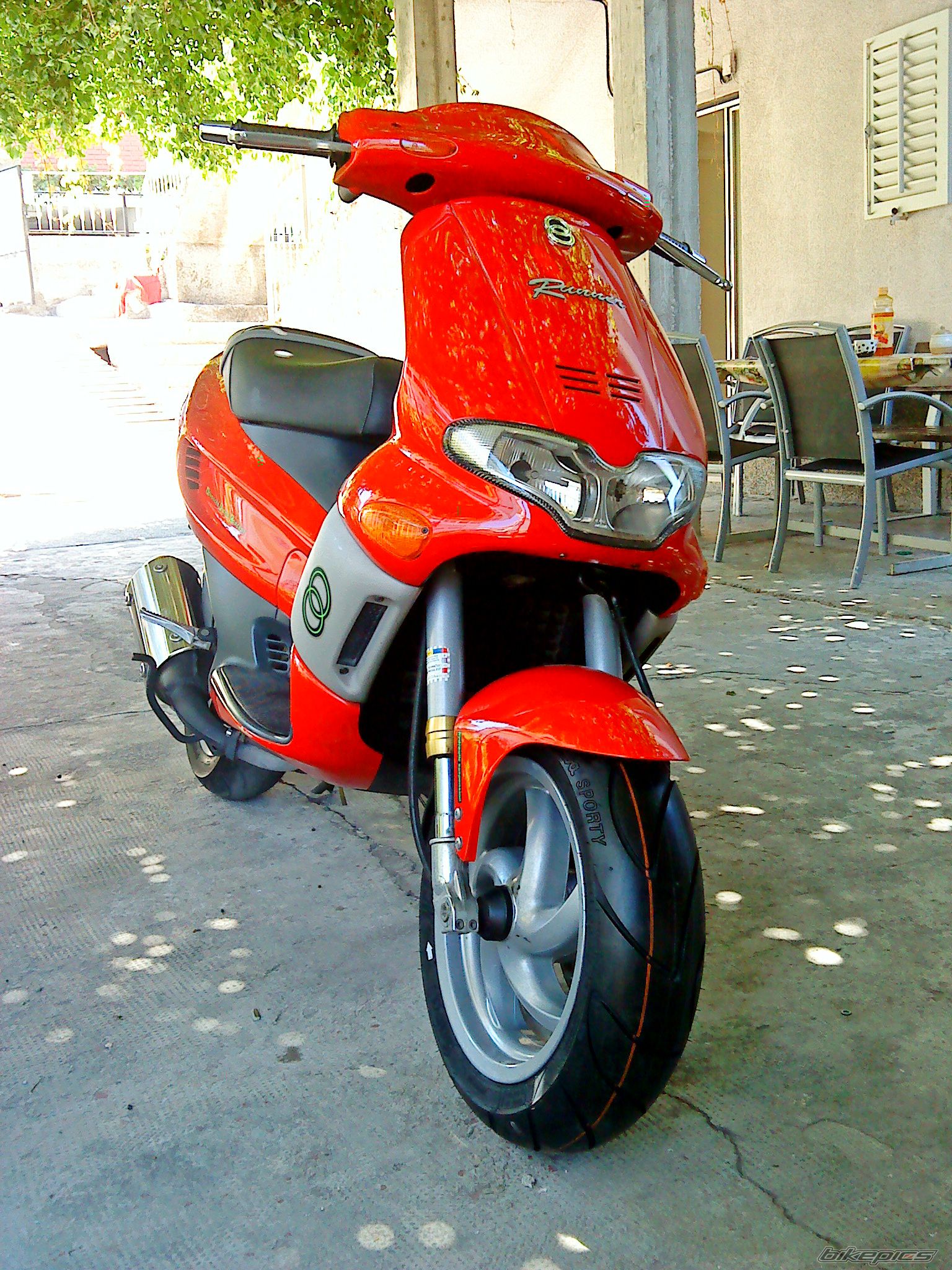 Photo 2279825