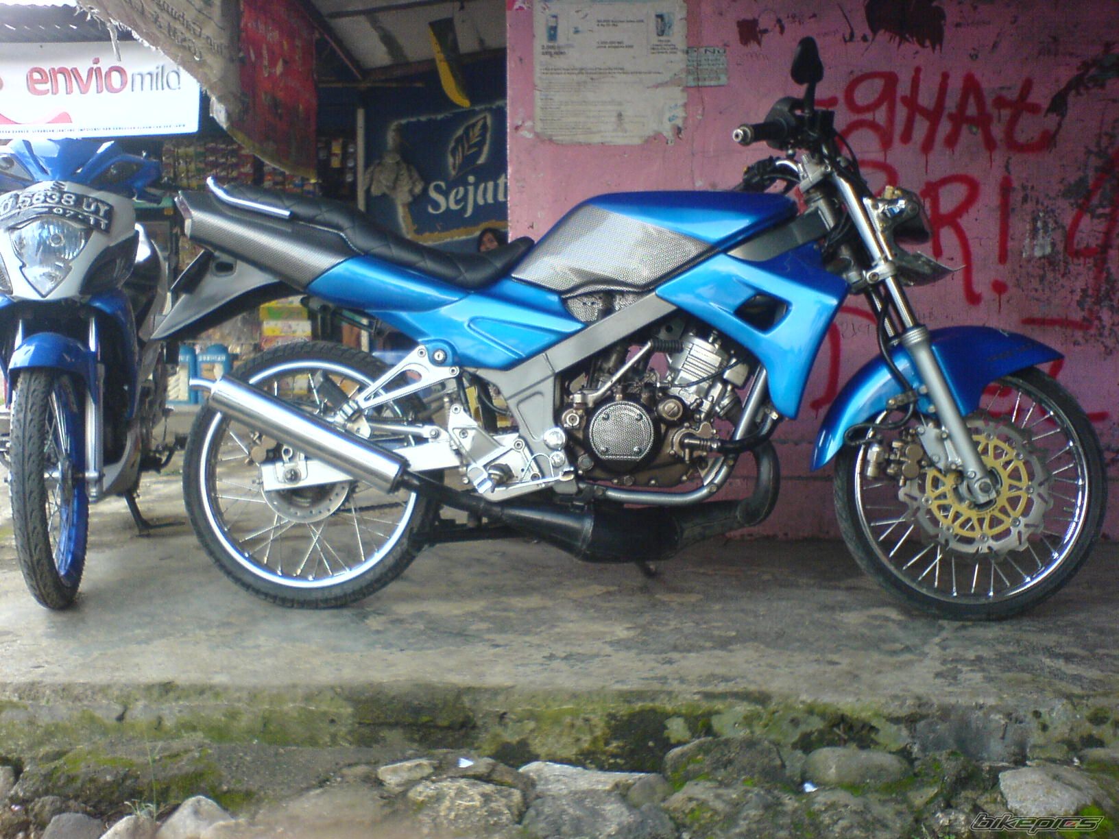 Photo 2279895