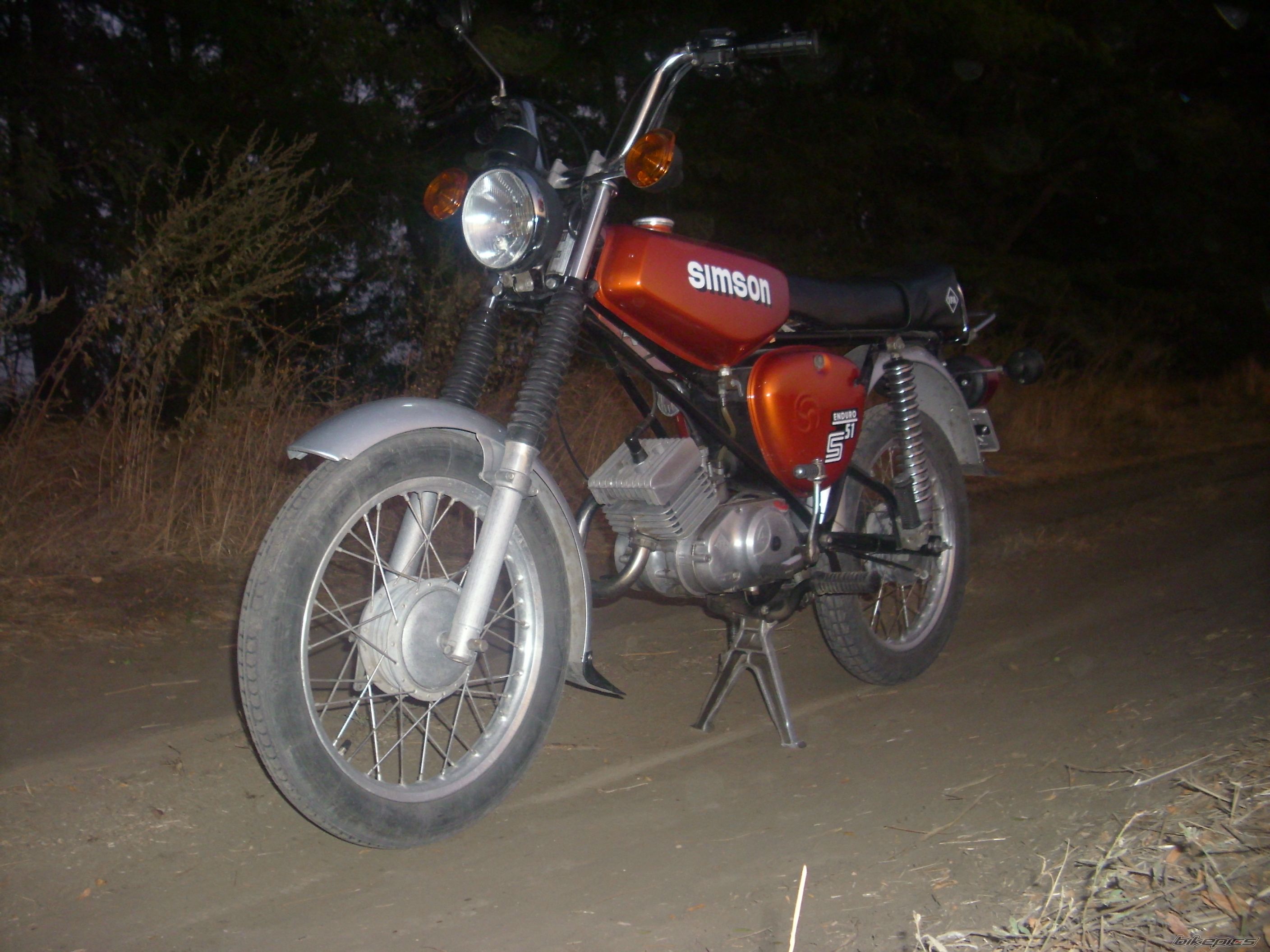 Photo 2280377