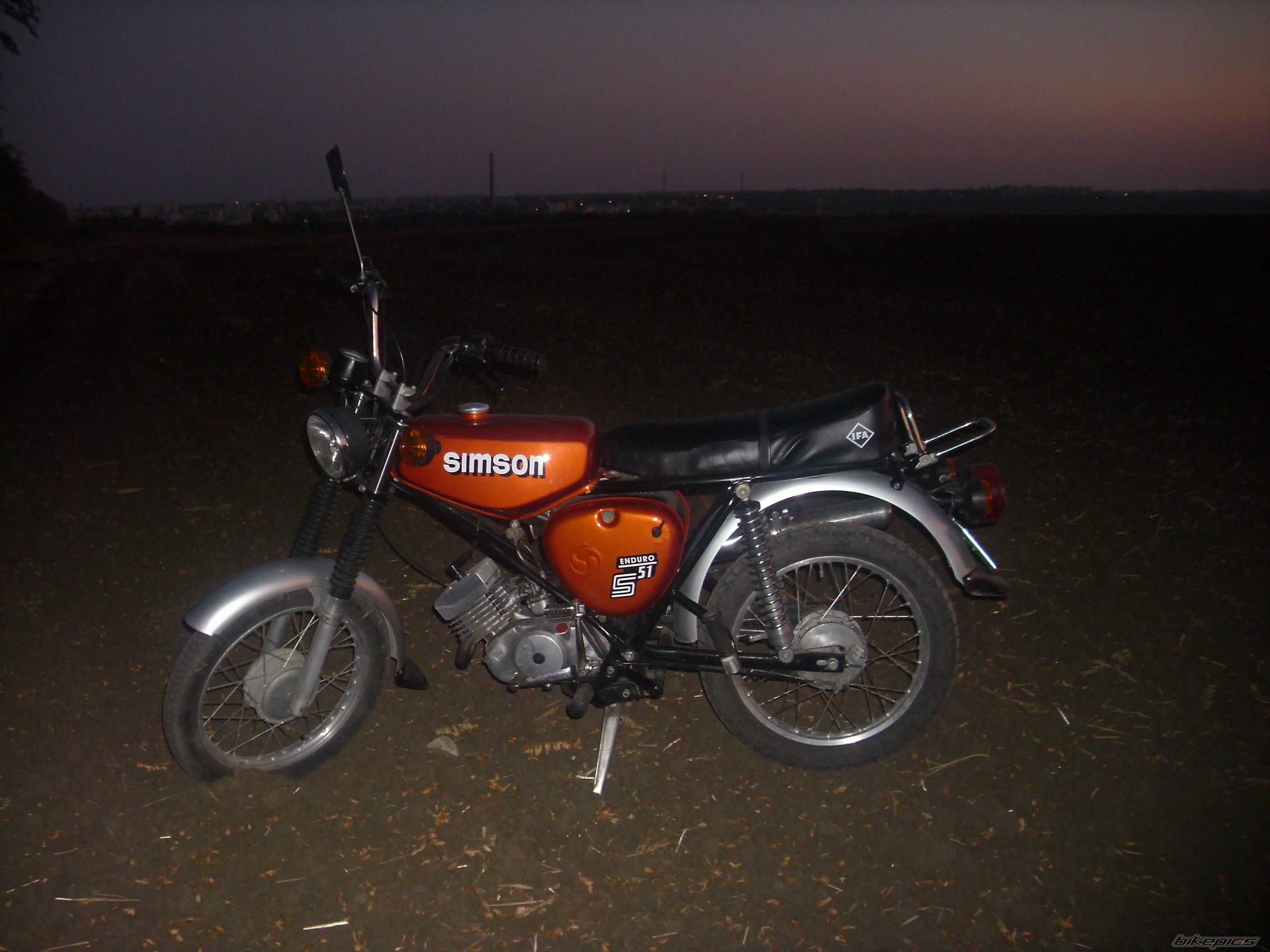 Photo 2280381