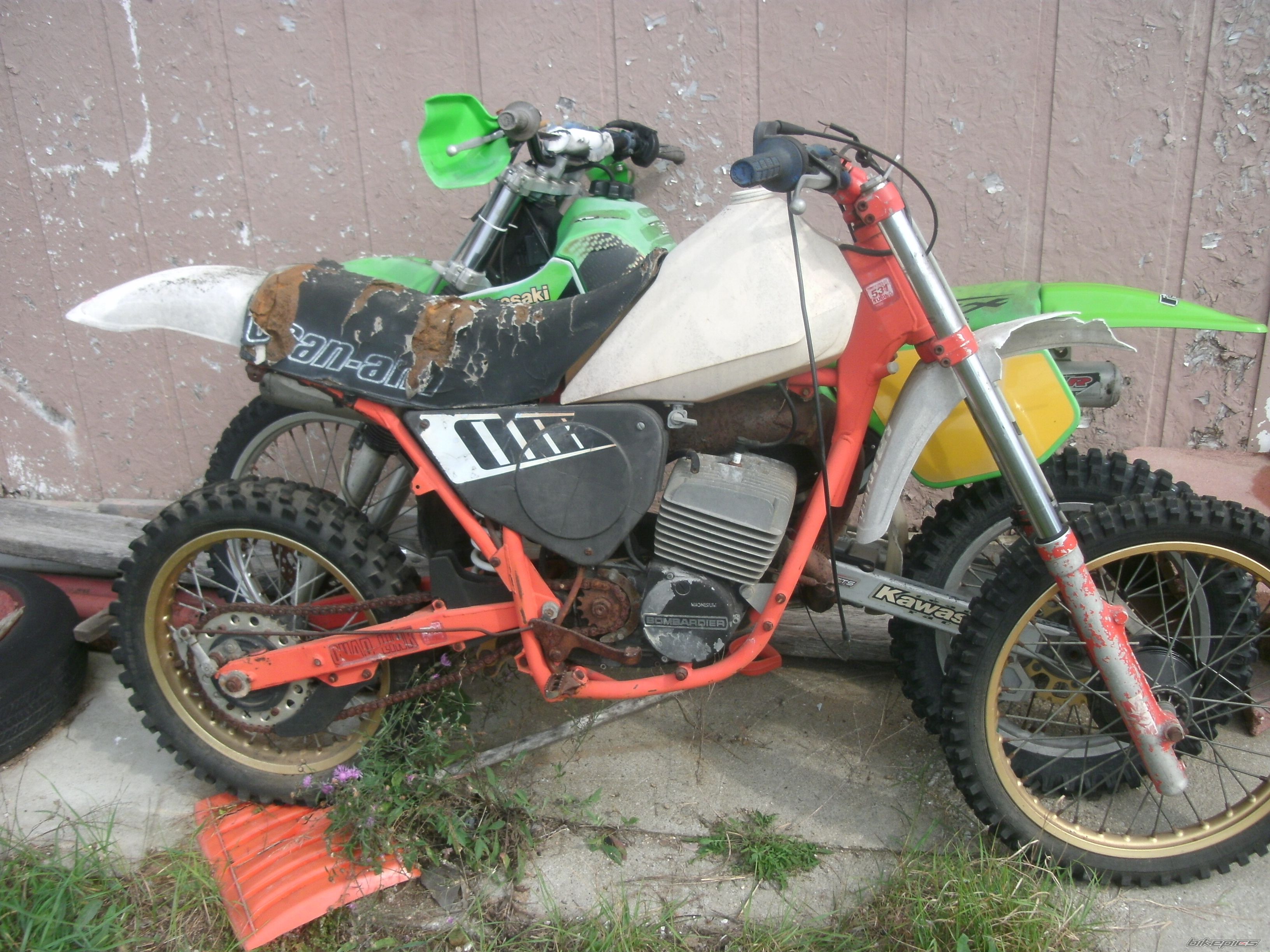 Photo 2280663