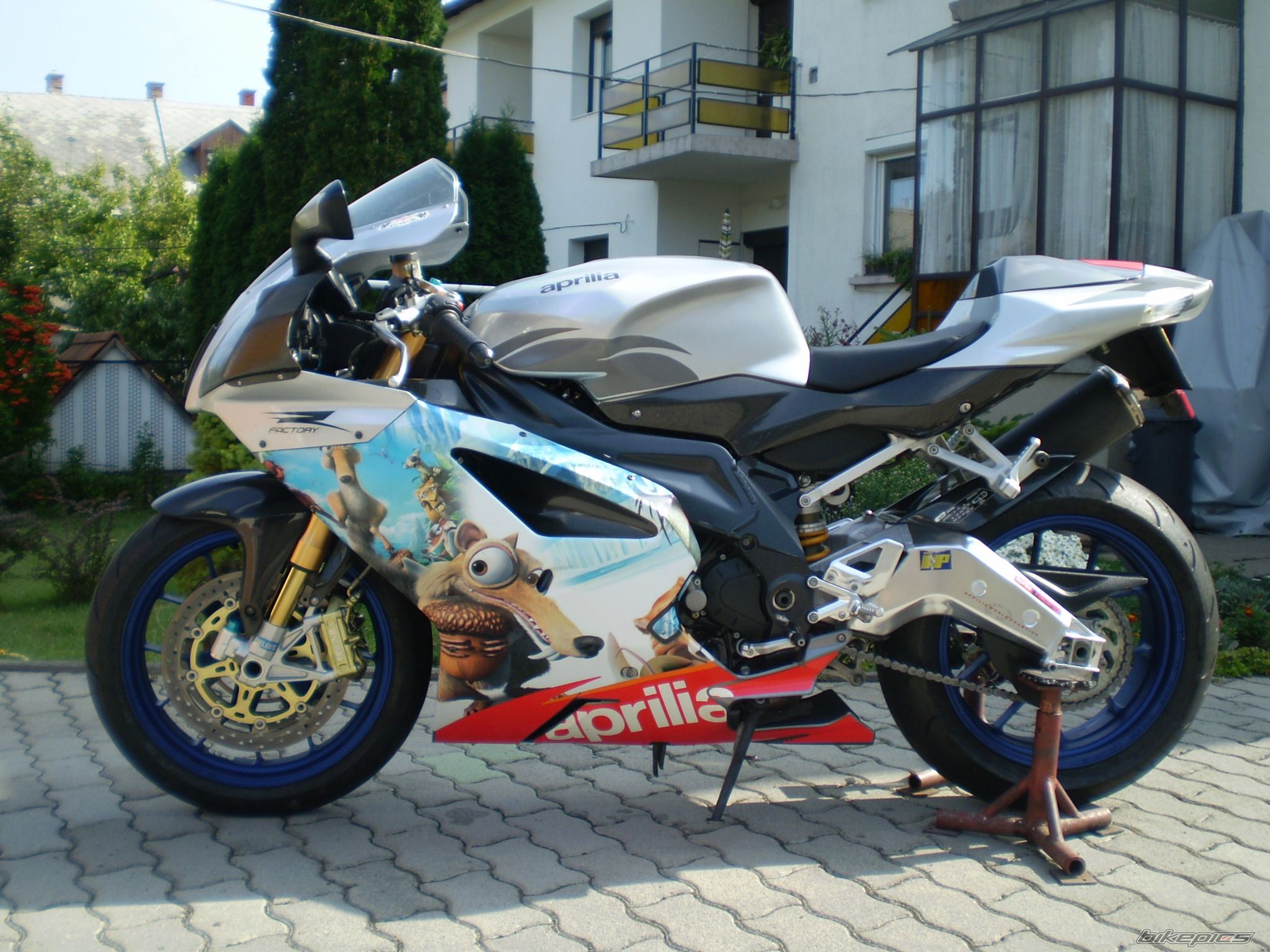 Photo 2280783
