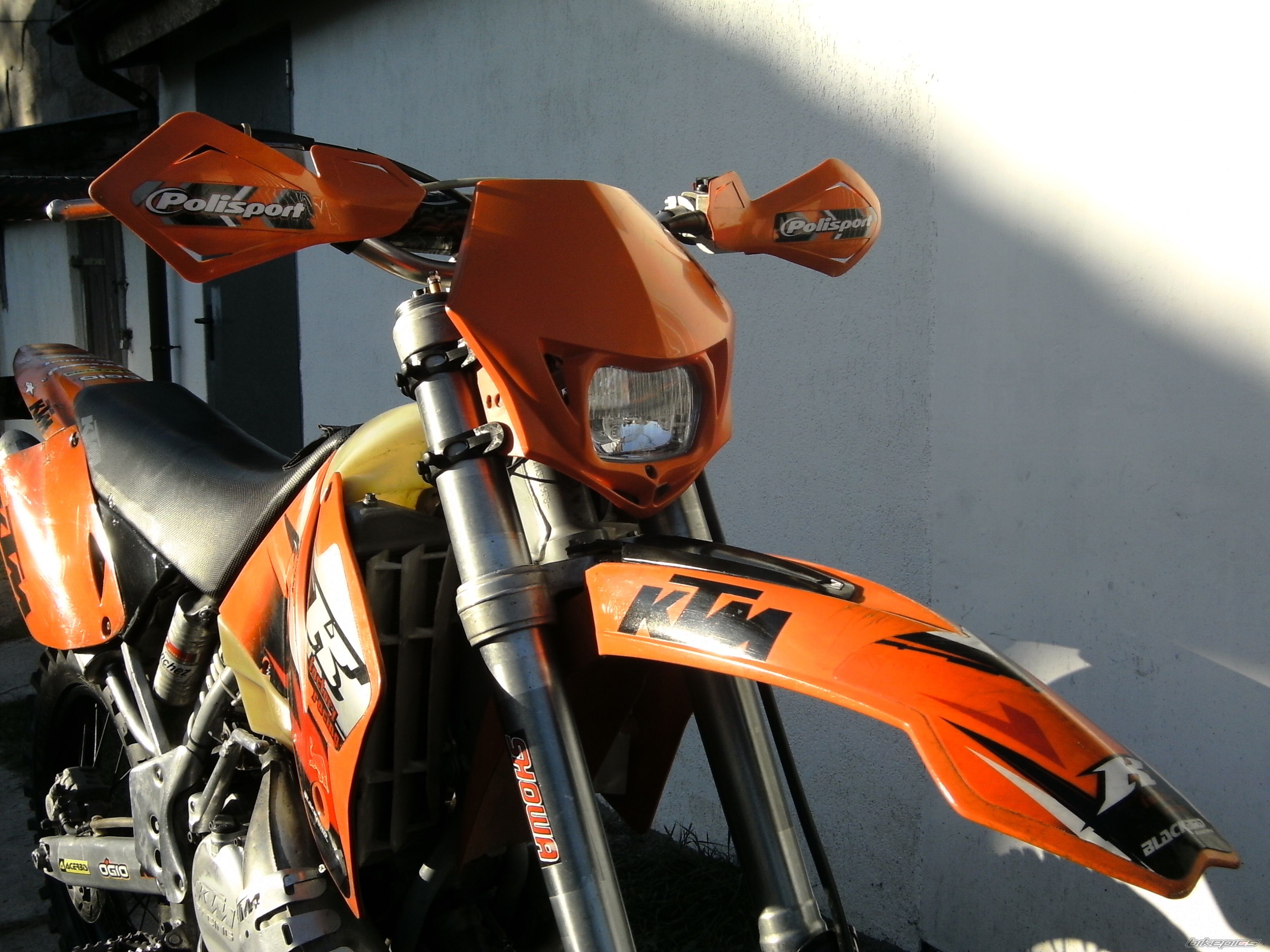 Photo 2280865