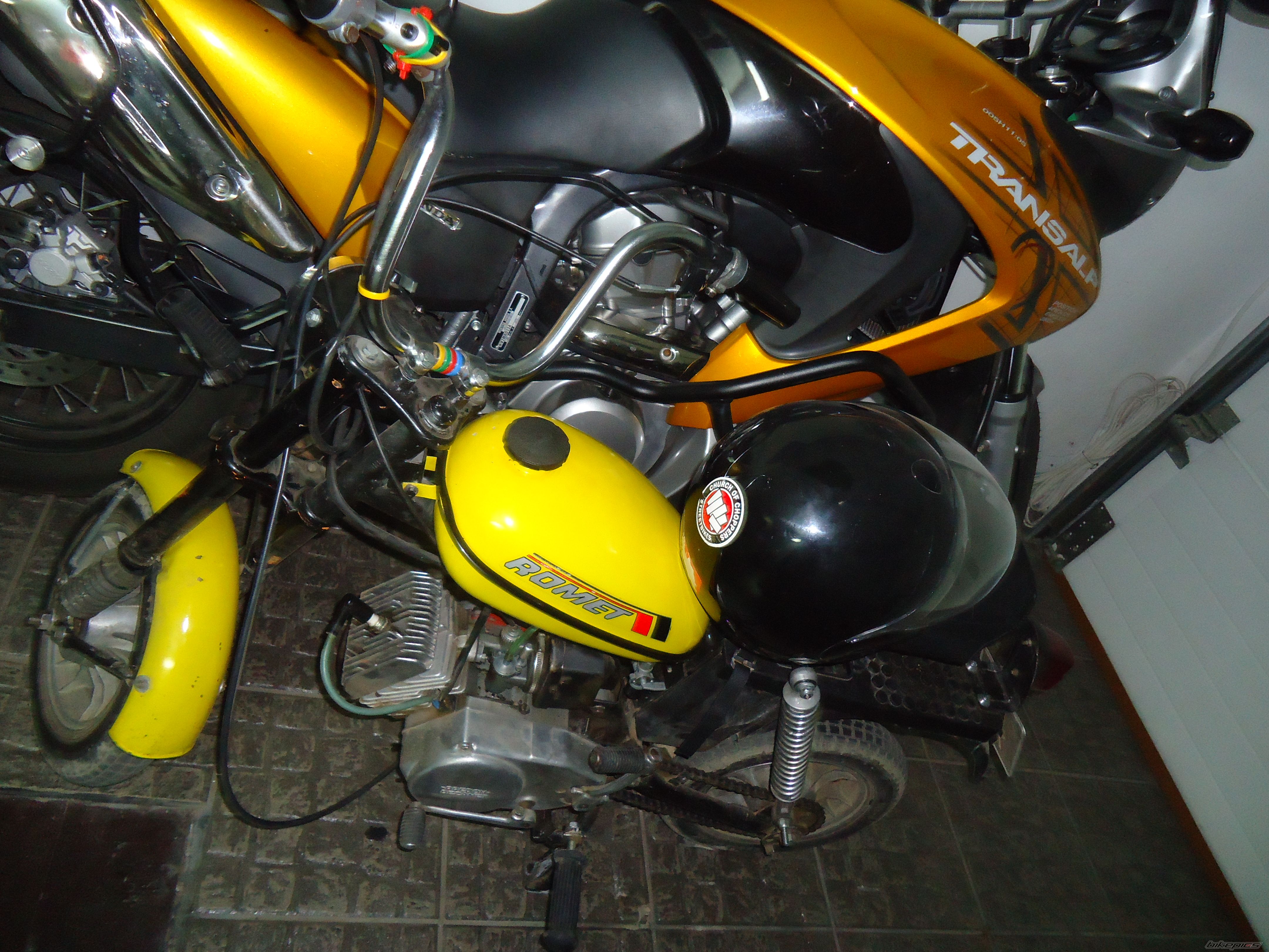 Photo 2282538