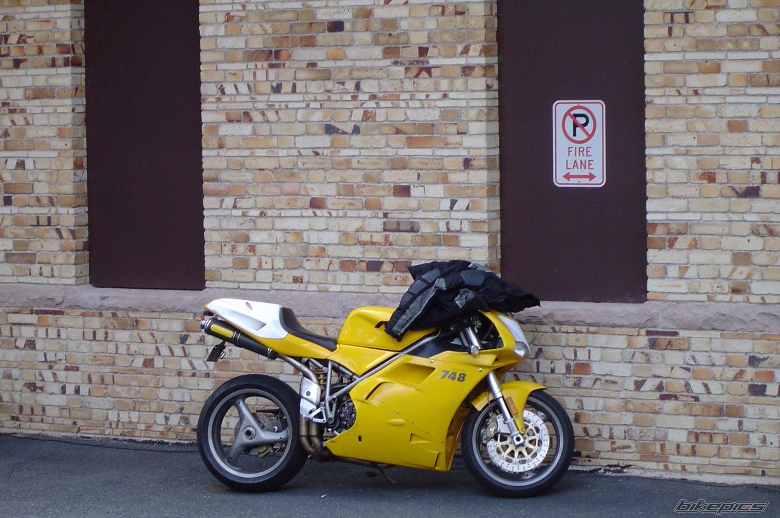 Photo 2288462