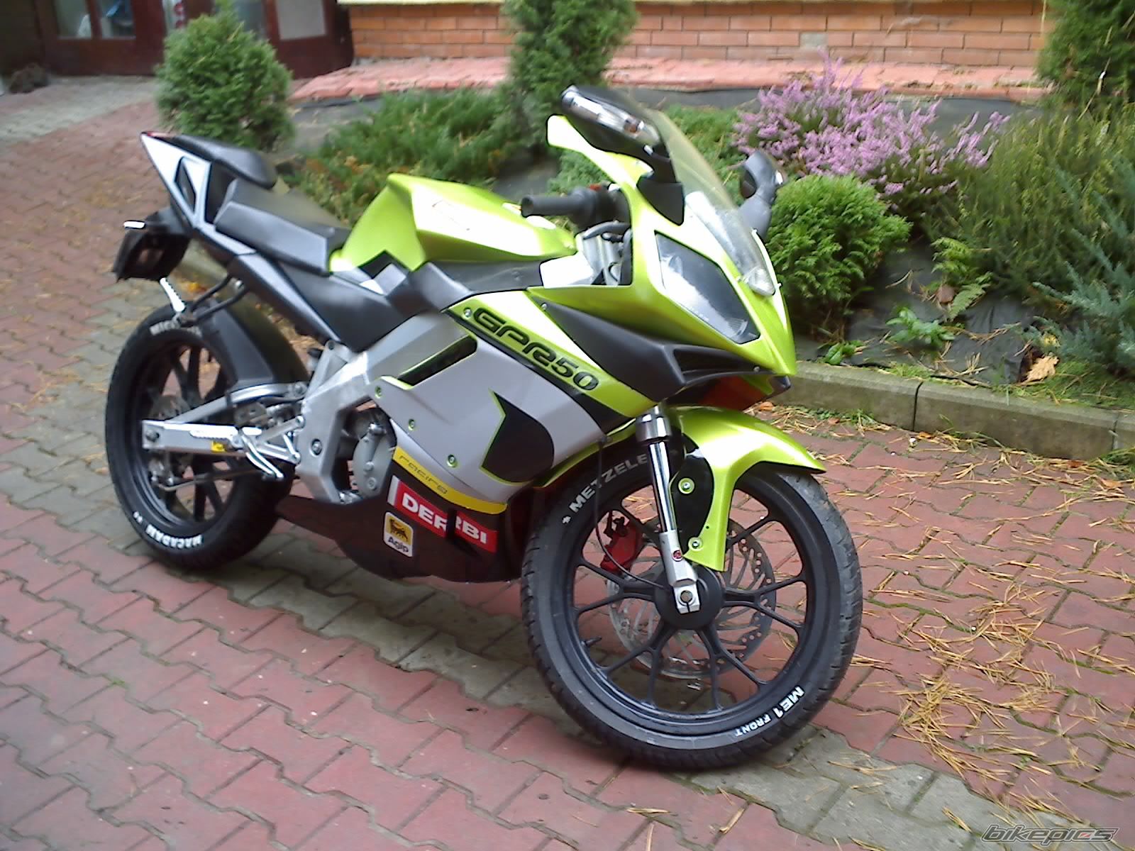 Photo 2289609