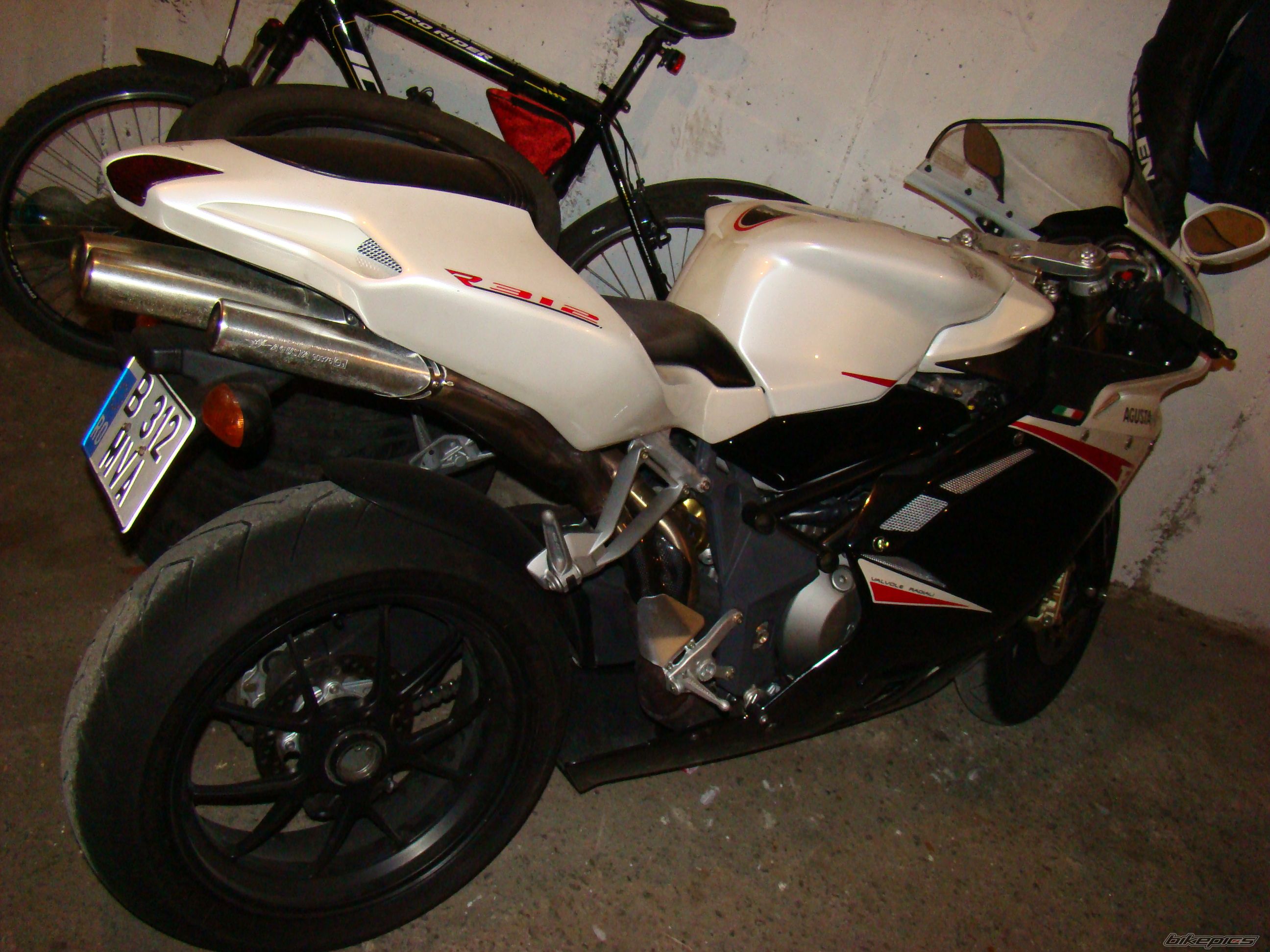 Photo 2293153