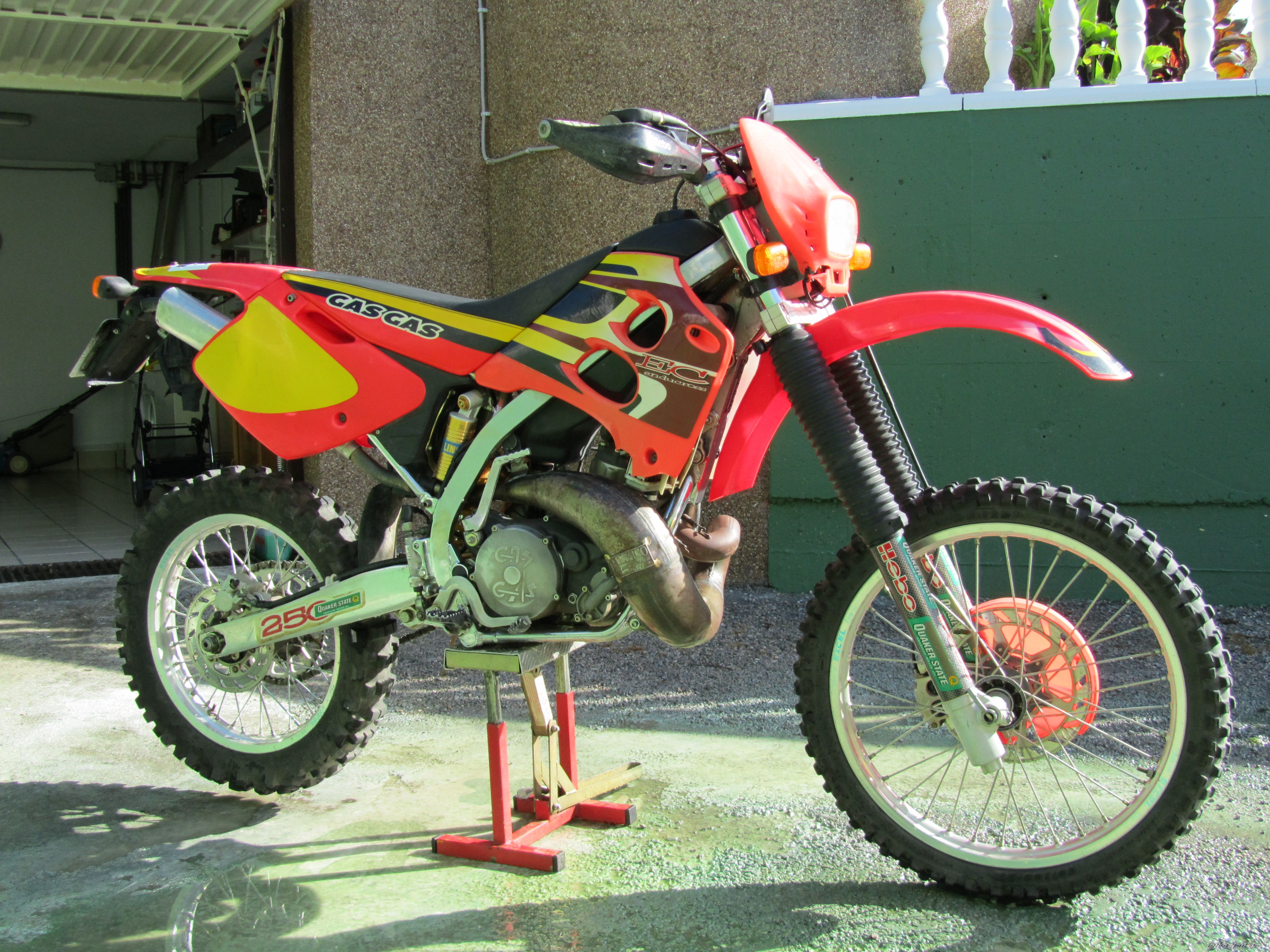 Photo 2295978