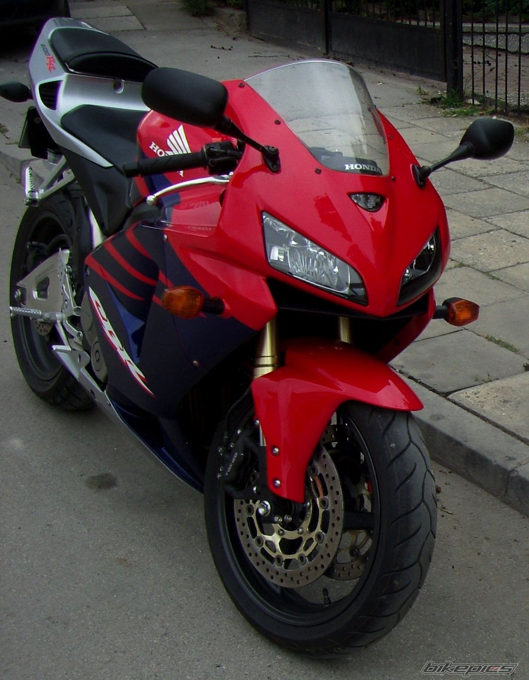 Photo 2297449