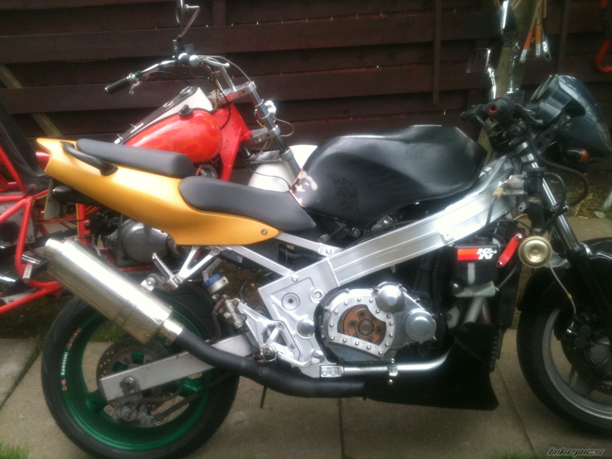 Photo 2298052