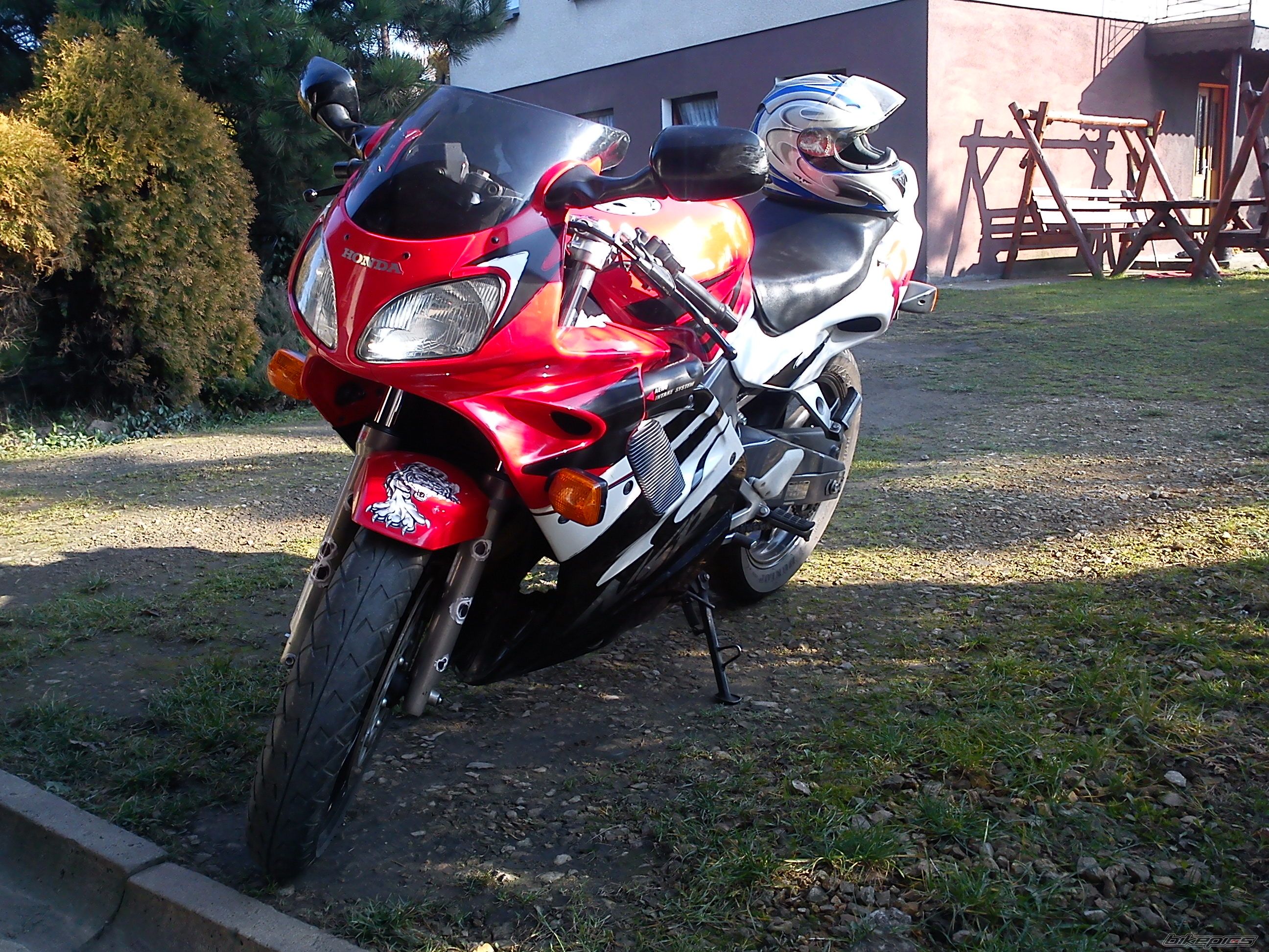 Photo 2298249
