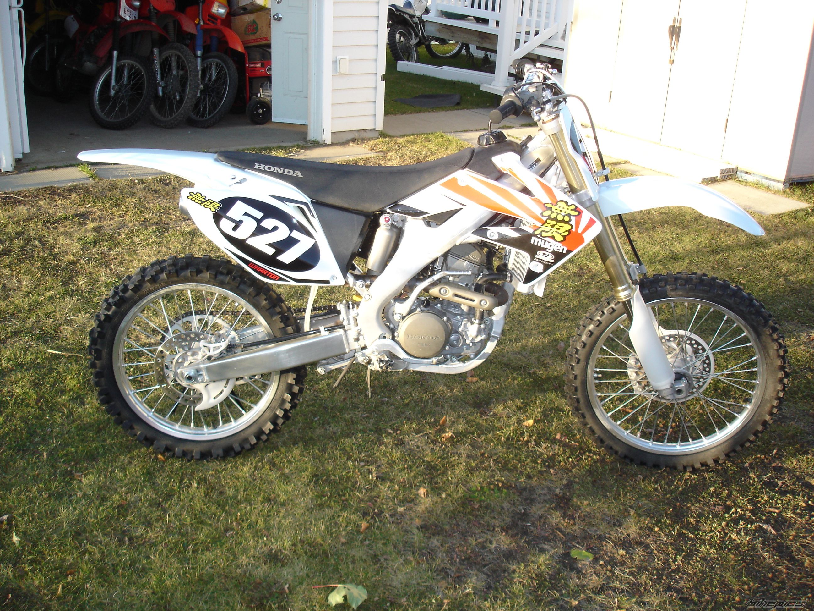 Photo 2298261