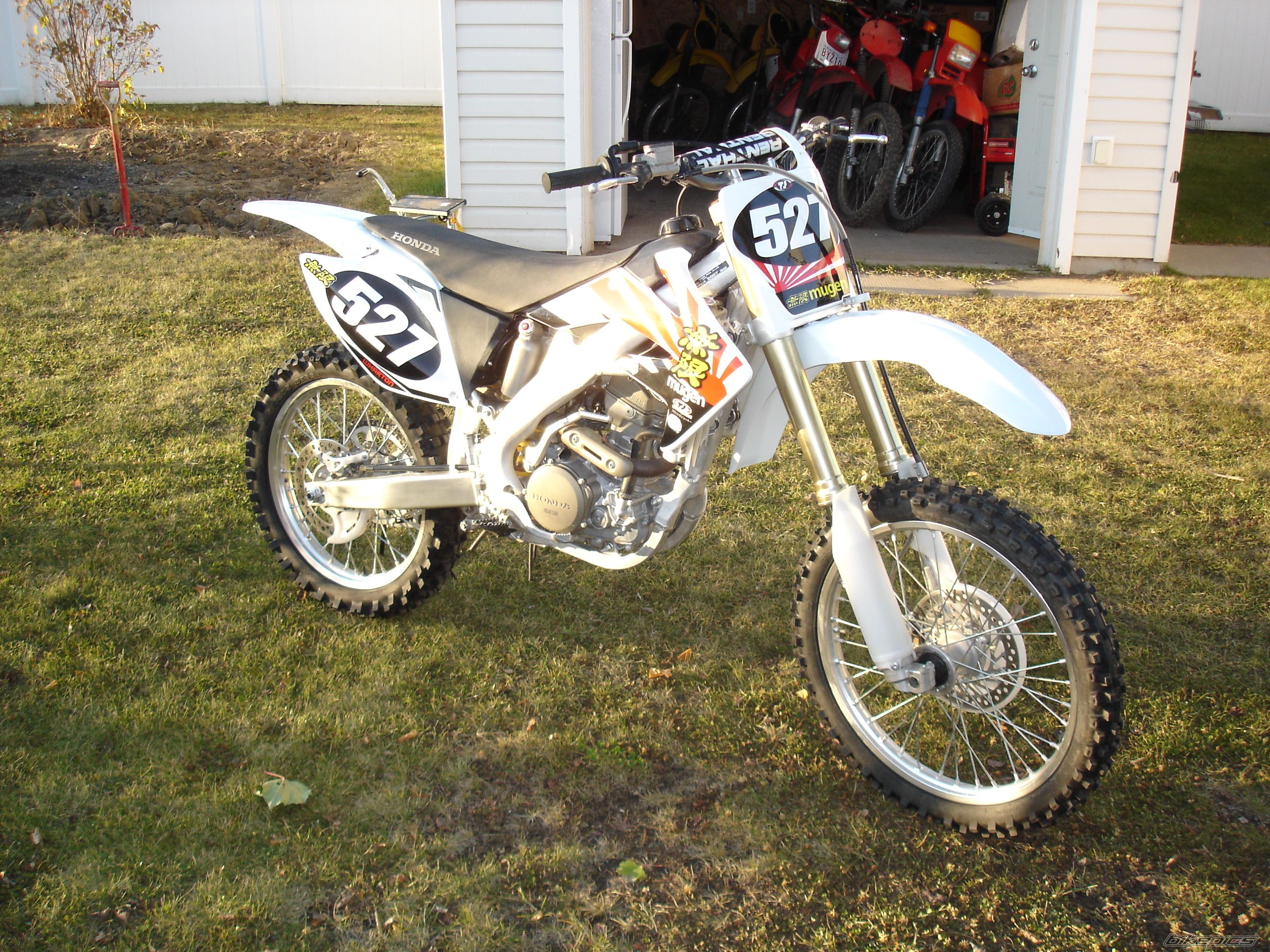 Photo 2298262