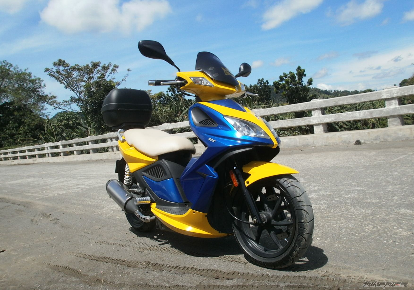 Photo 2298891
